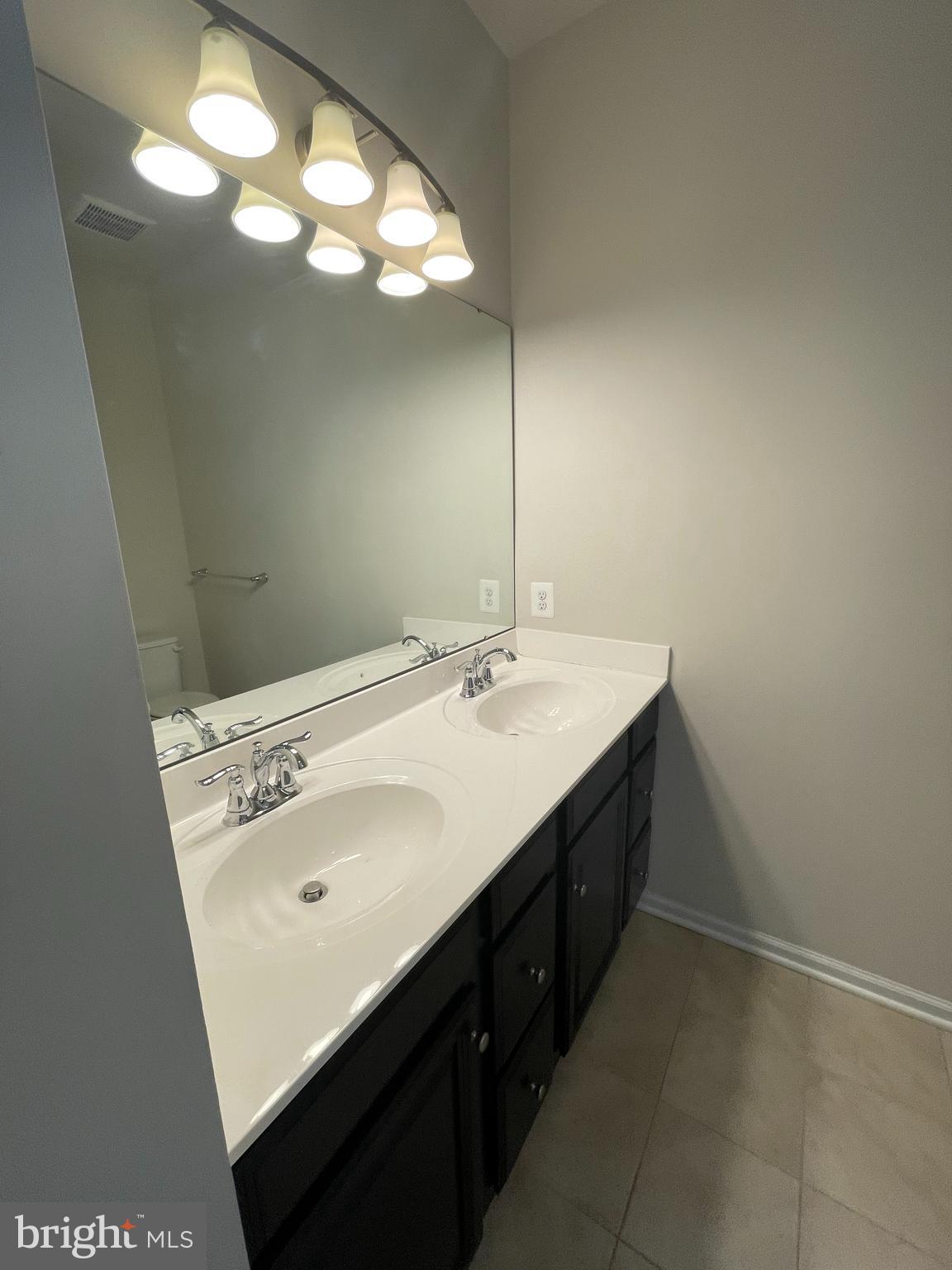 HIGHGATE VILLAGE - Residential