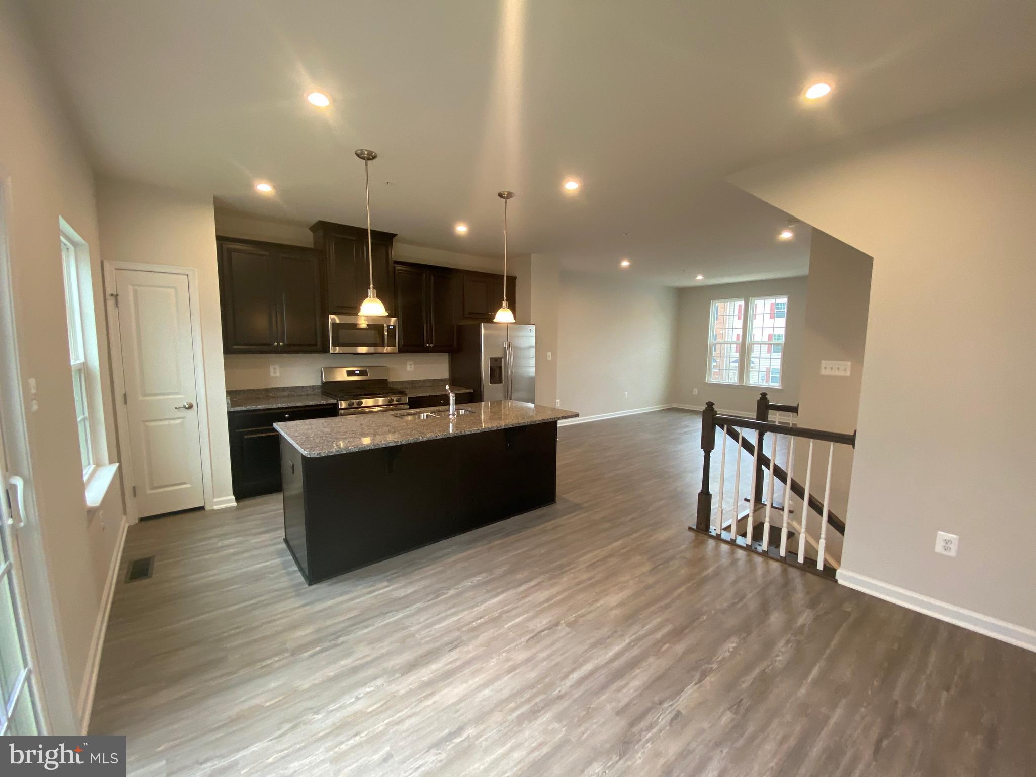 HIGHGATE VILLAGE - Residential