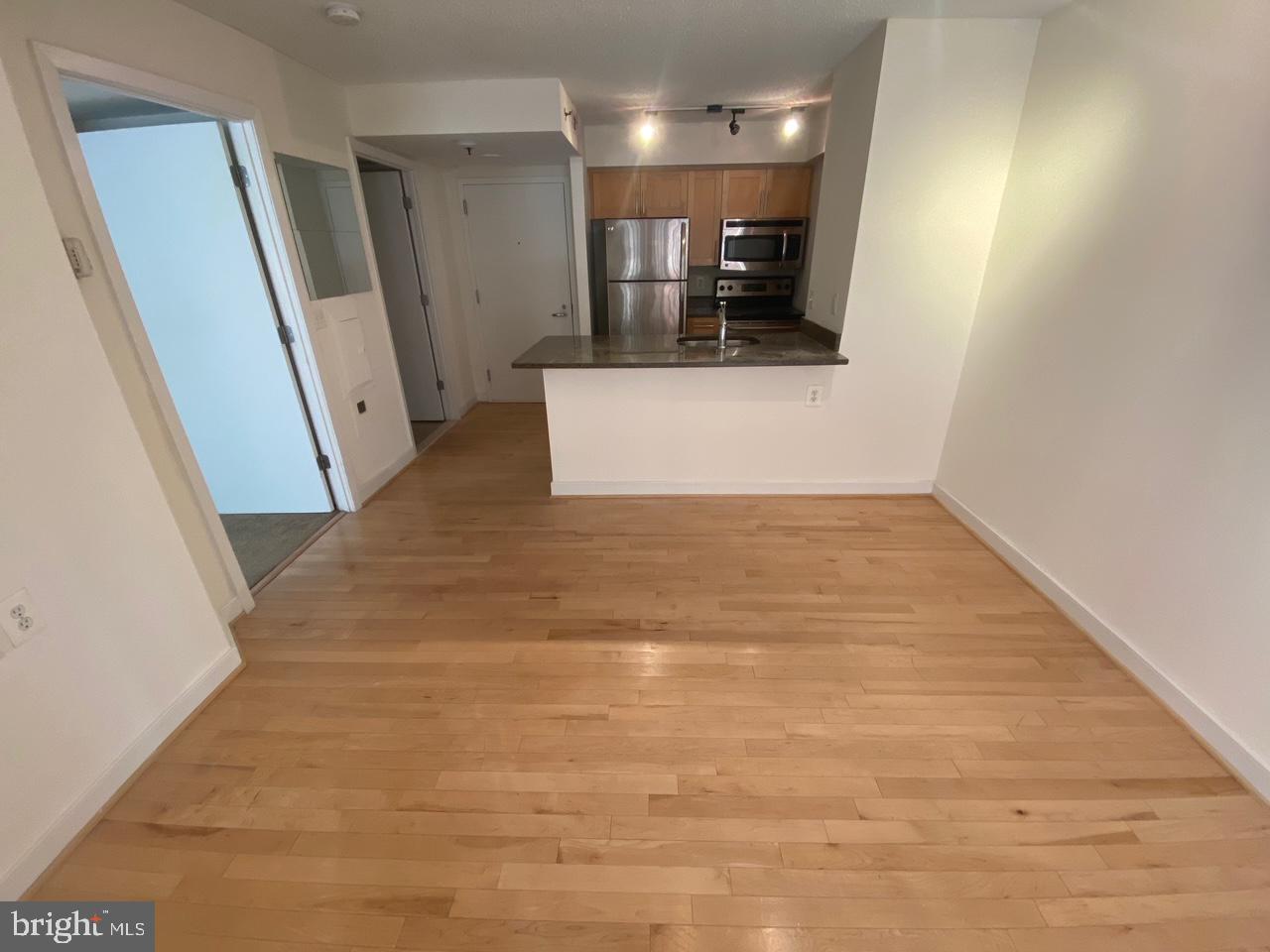 THE CHASE AT BETHESDA - Residential Lease