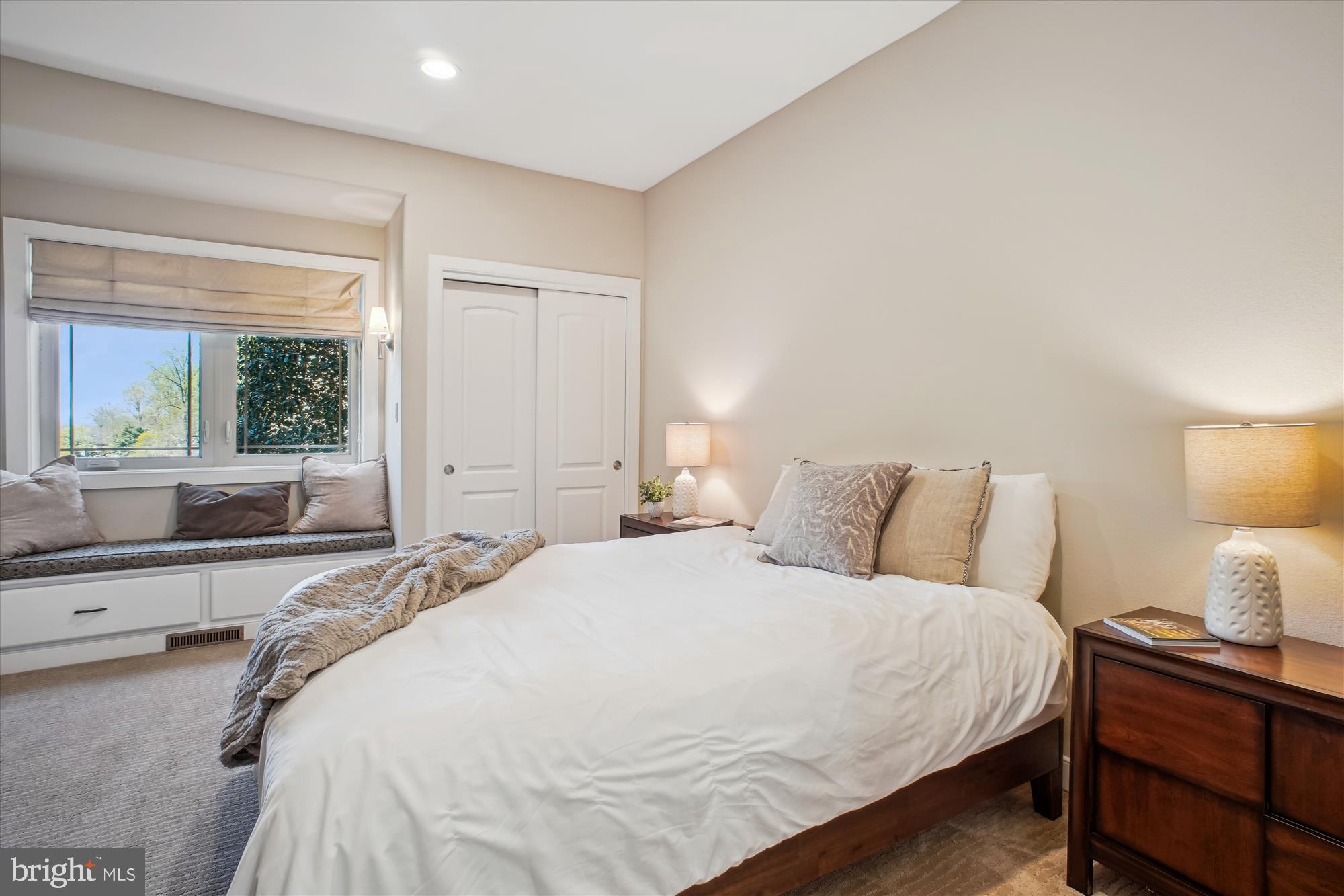 ESTATES AT LOWES - Residential