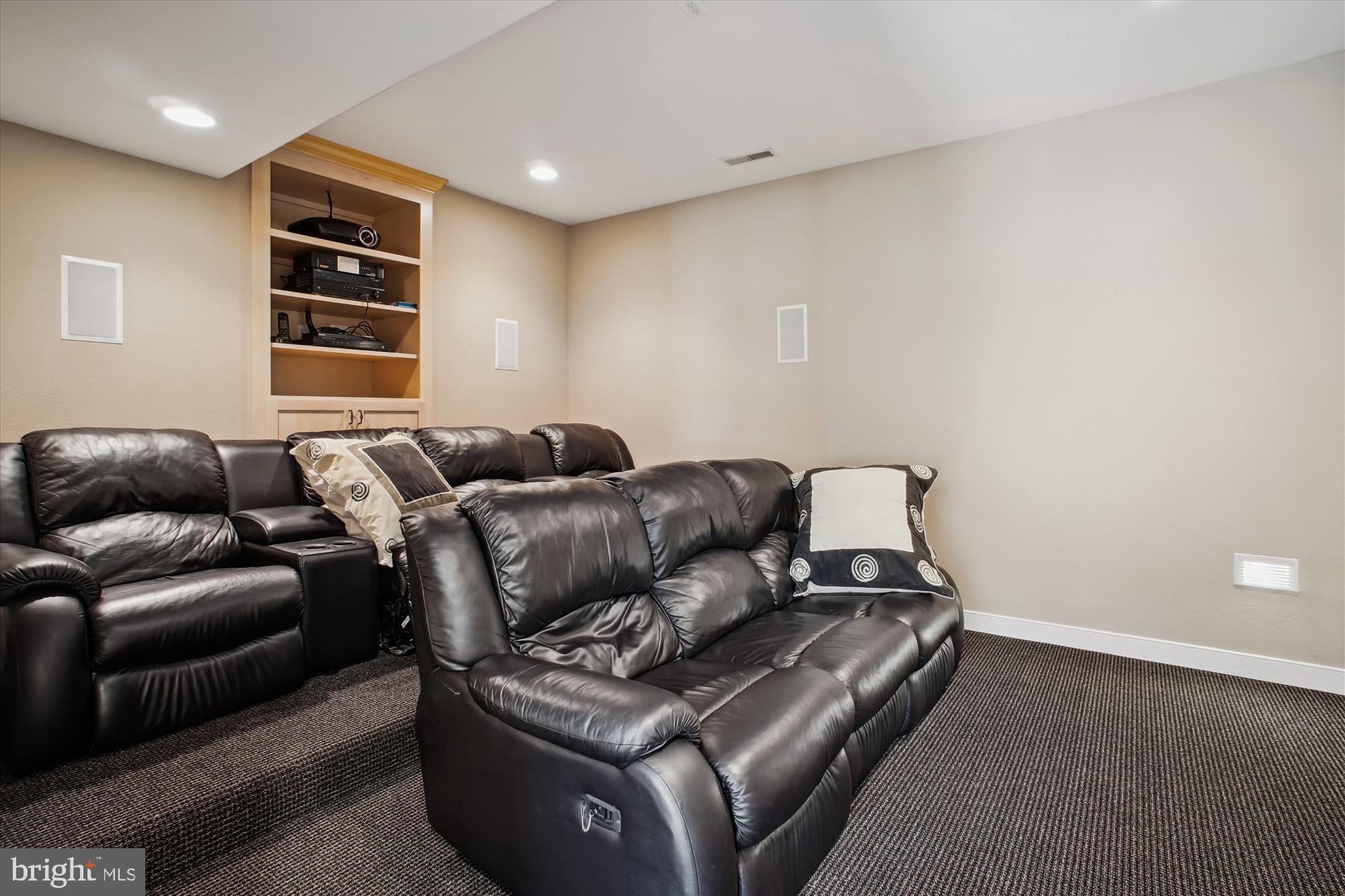 ESTATES AT LOWES - Residential