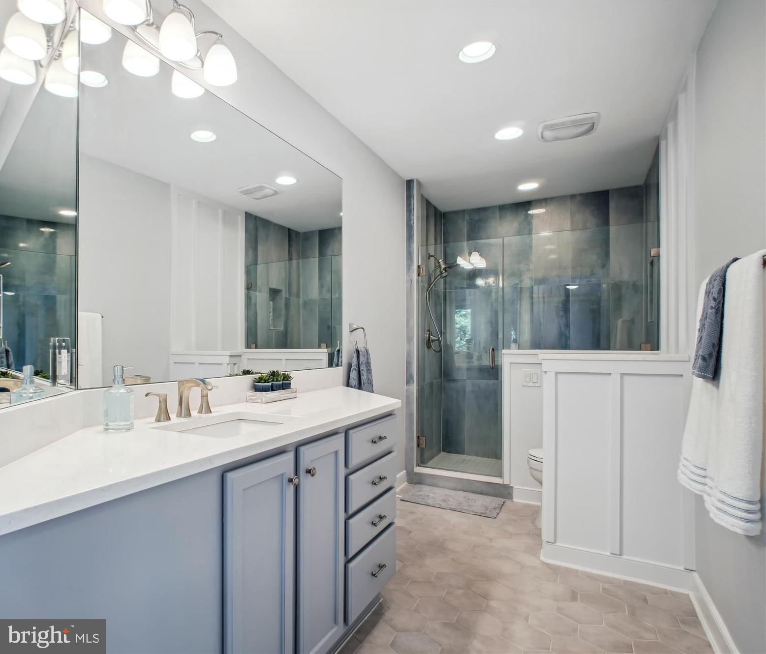 ESTATES AT LOWES - Residential