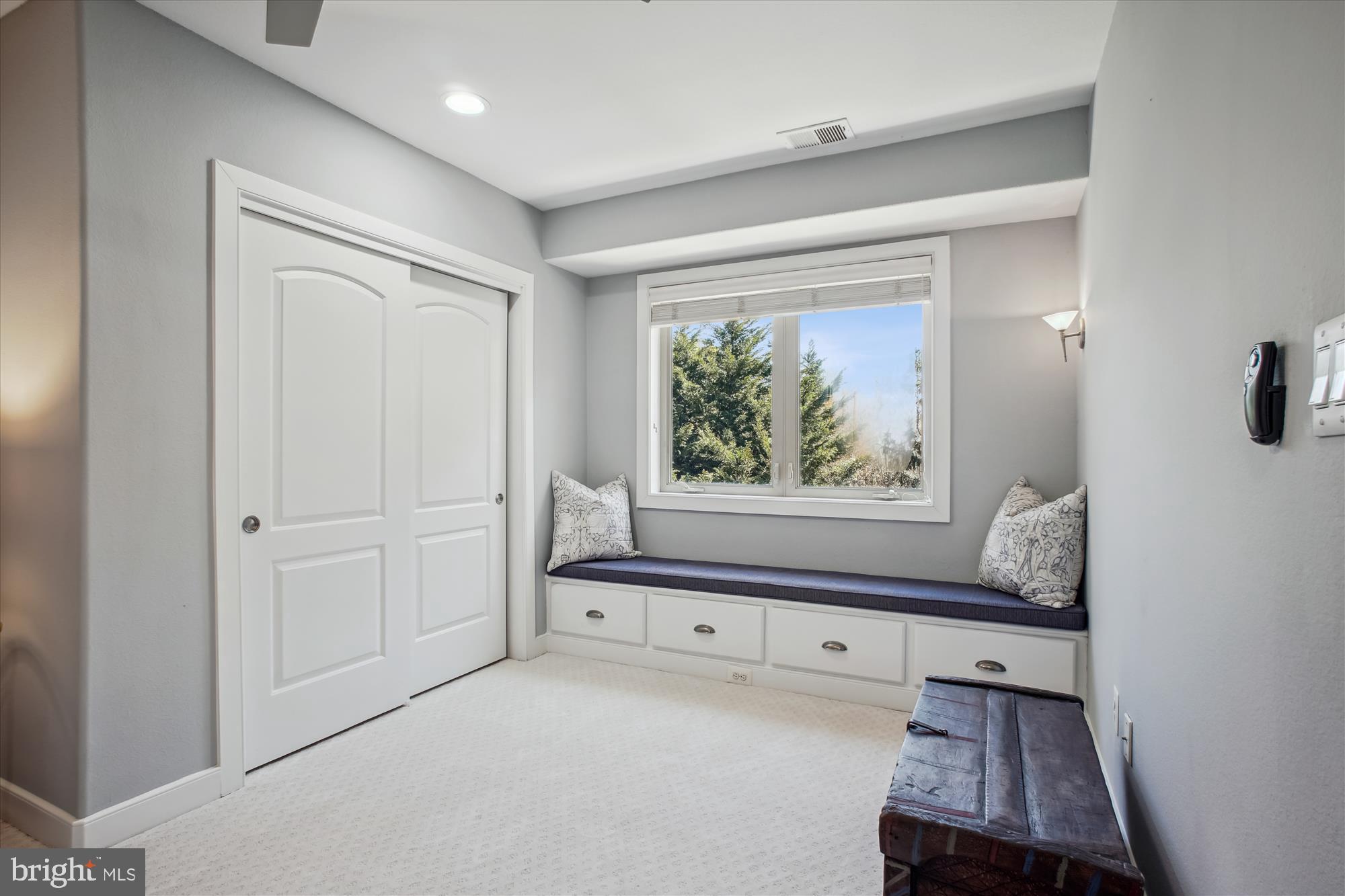 ESTATES AT LOWES - Residential