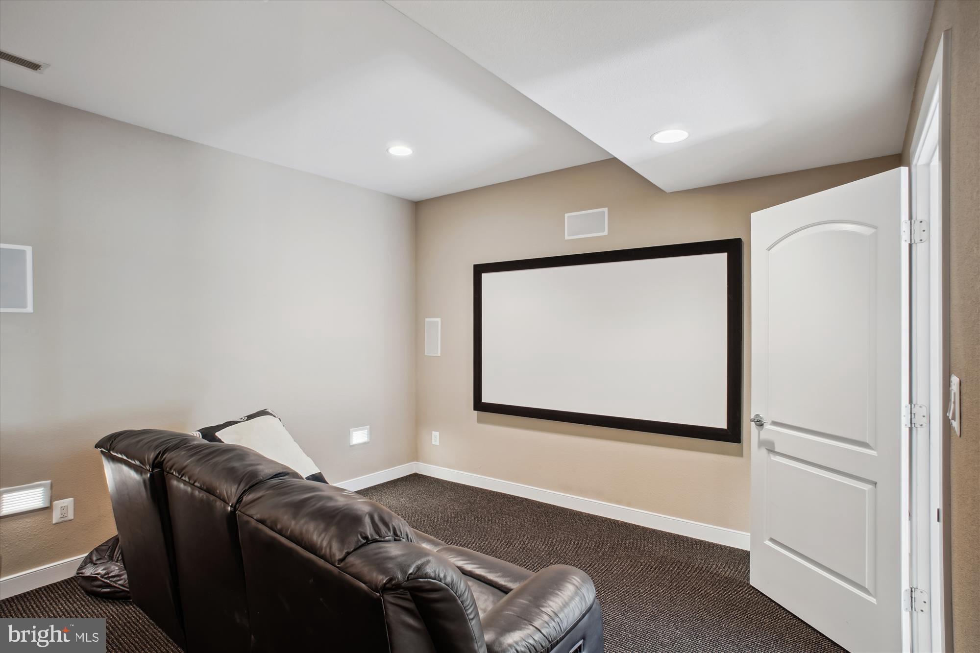 ESTATES AT LOWES - Residential