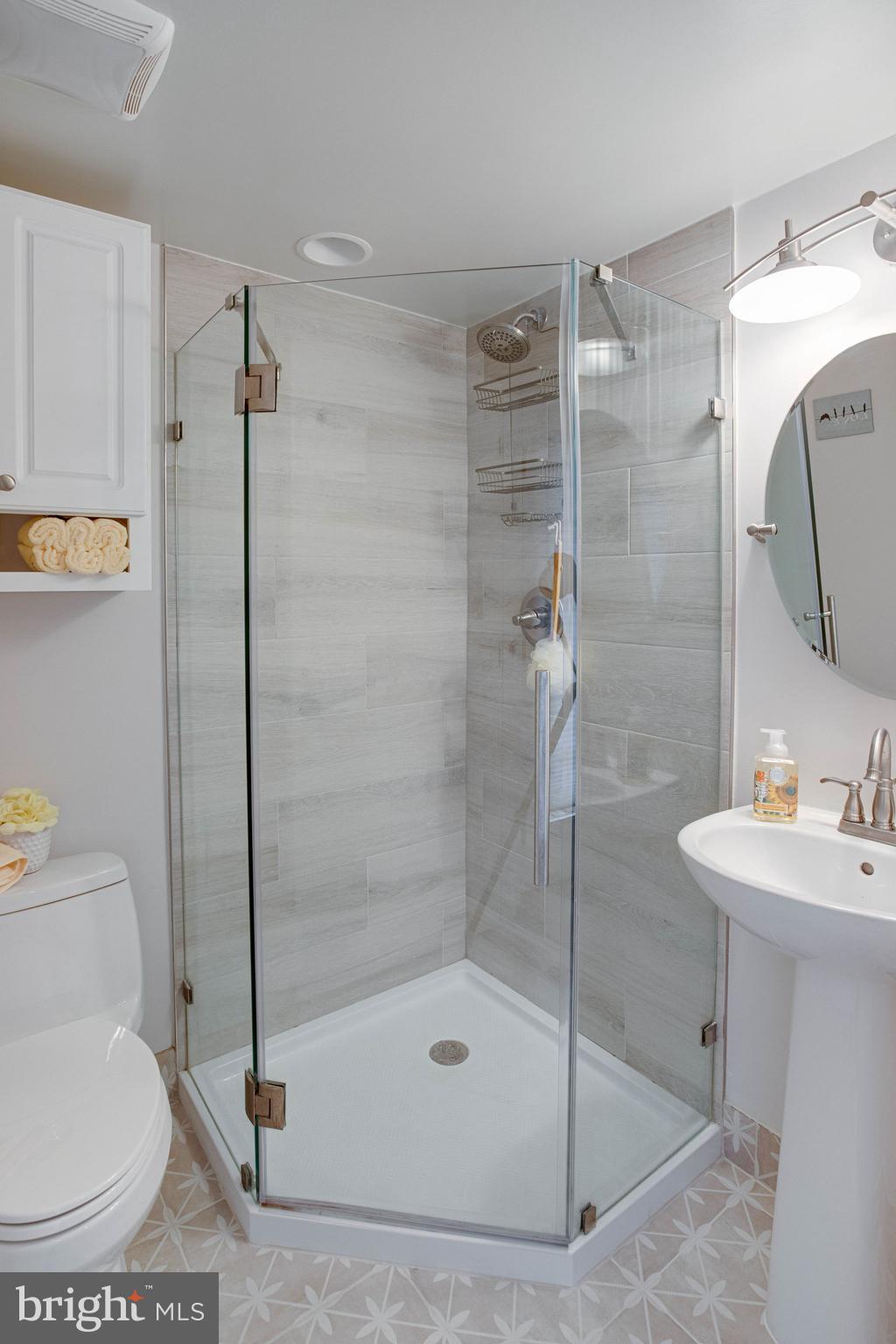 RANDOM HILLS LAND BAY - Residential