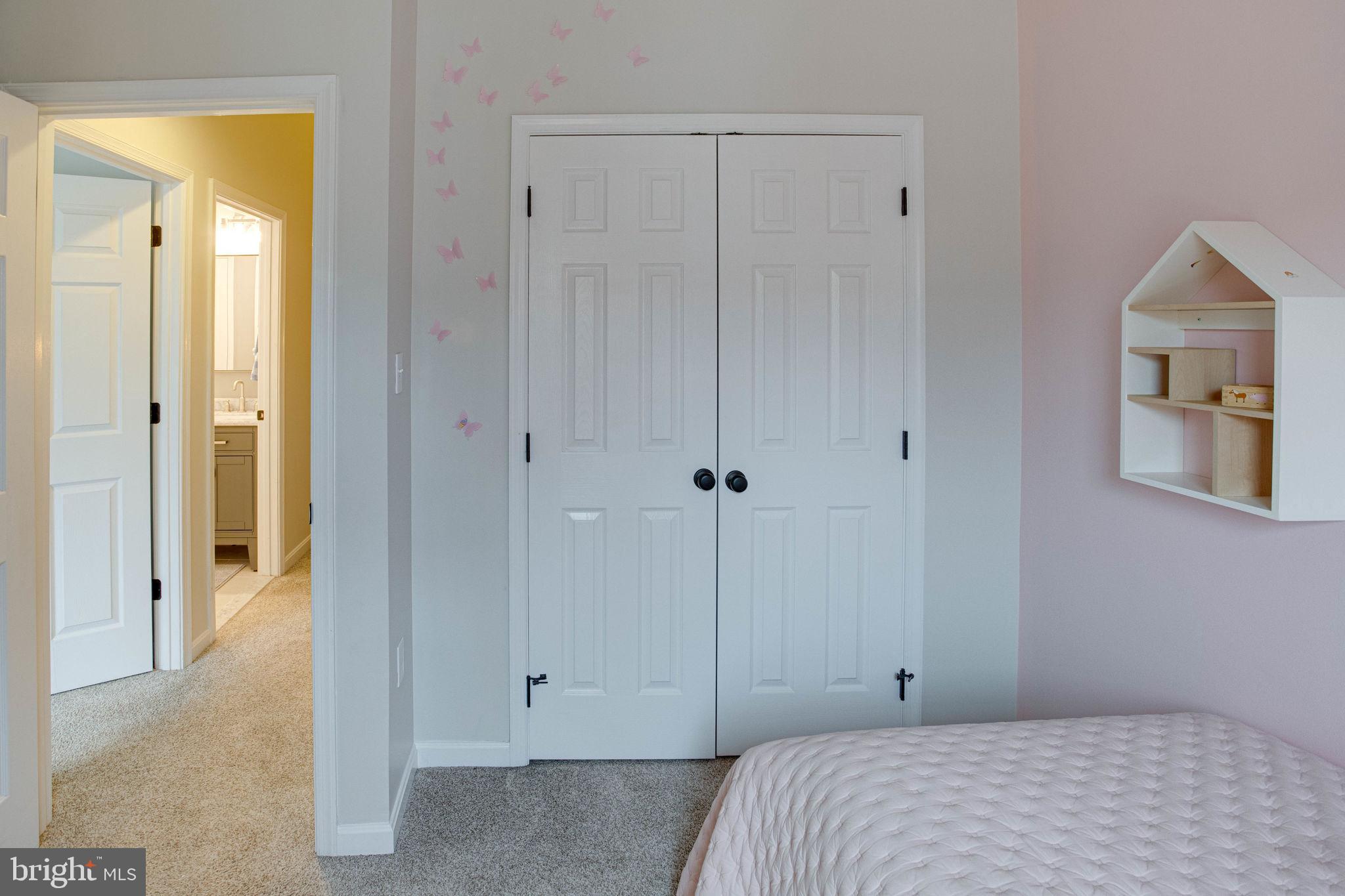 RANDOM HILLS LAND BAY - Residential