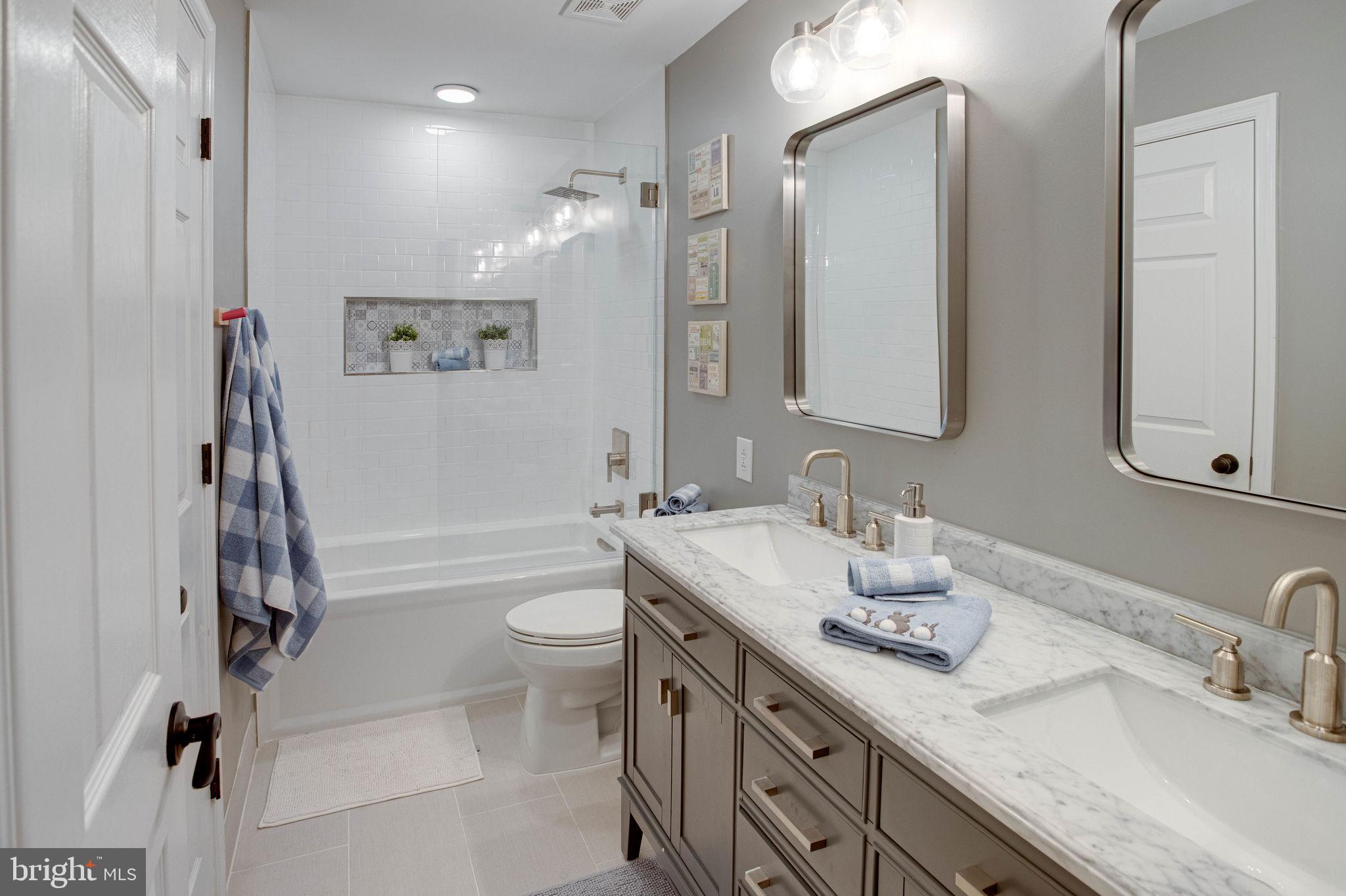 RANDOM HILLS LAND BAY - Residential