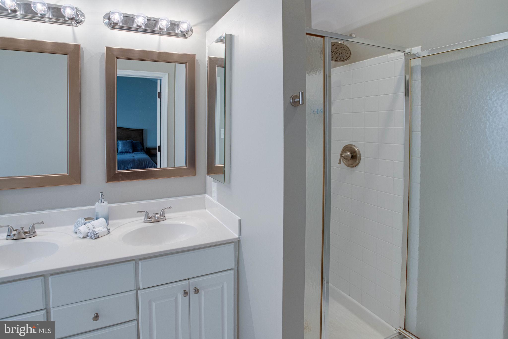 RANDOM HILLS LAND BAY - Residential