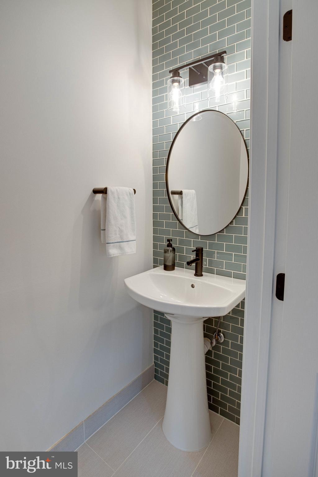 RANDOM HILLS LAND BAY - Residential