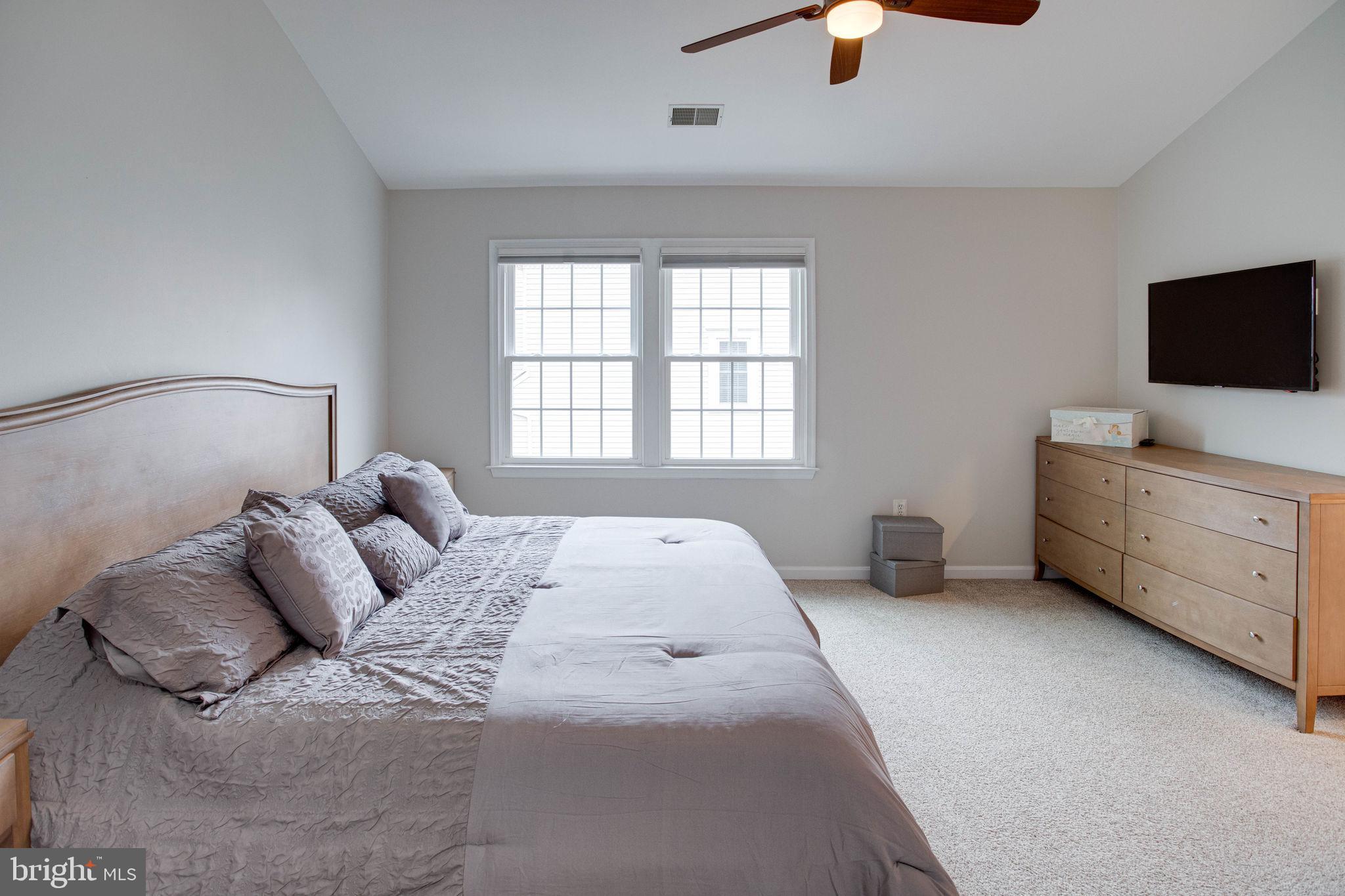 RANDOM HILLS LAND BAY - Residential