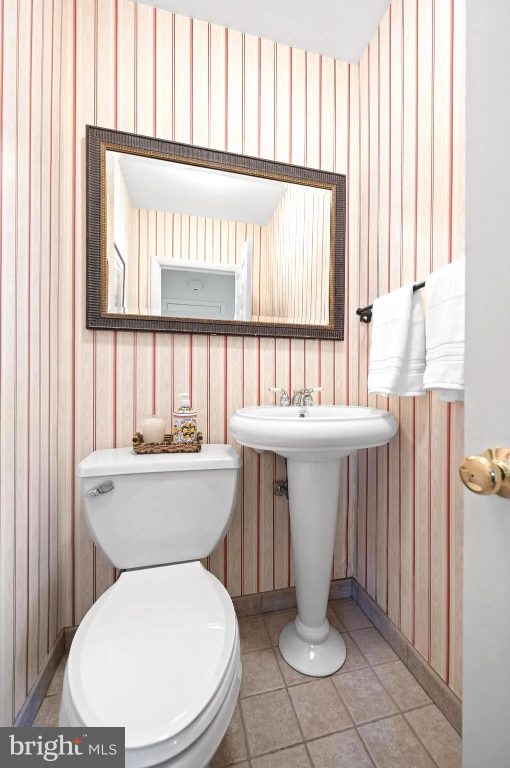 Wayne, Pennsylvania 19087, United States, 5 Bedrooms Bedrooms, ,4 BathroomsBathrooms,Residential,Active,94068