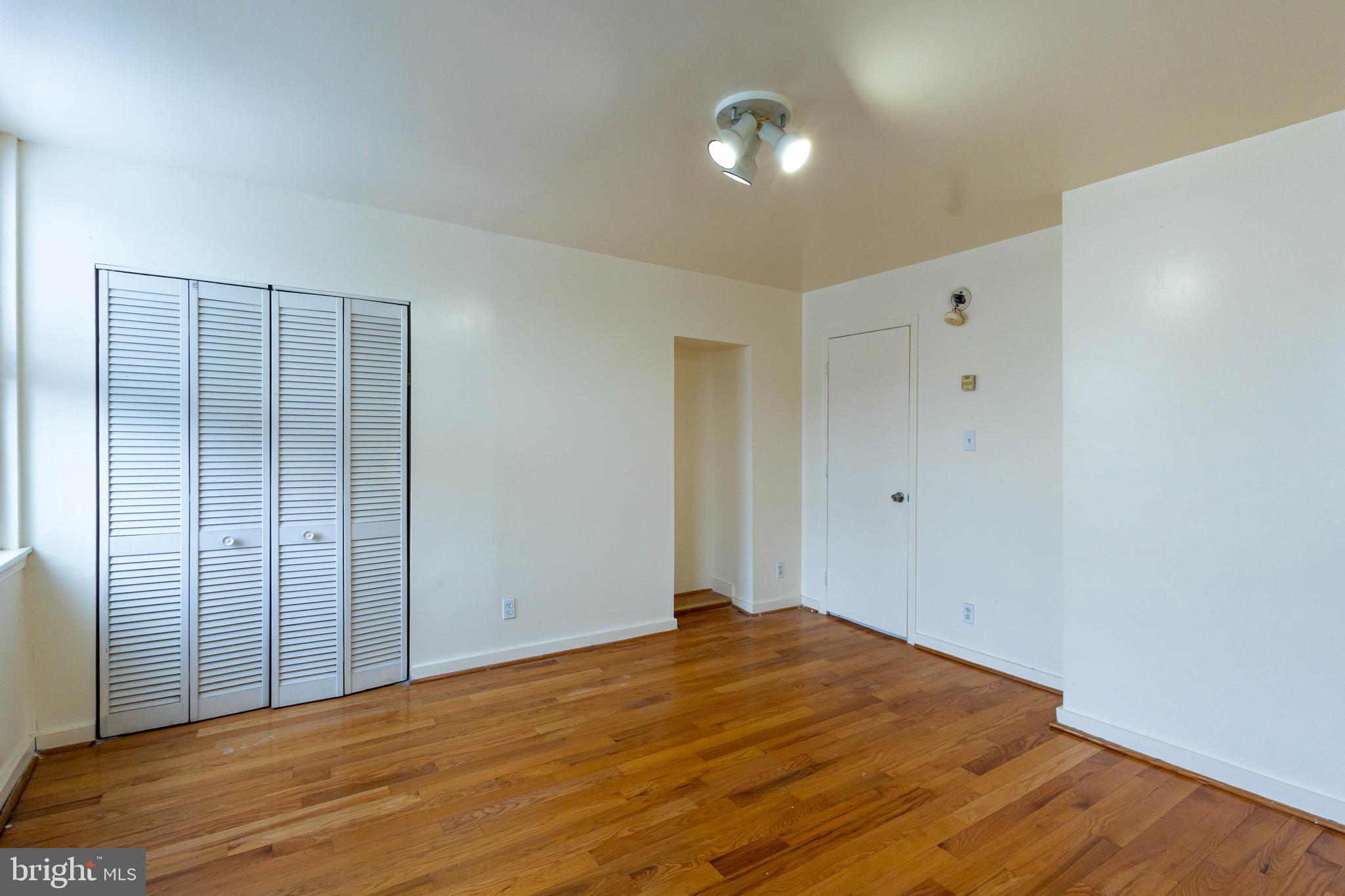 PASSYUNK SQUARE - Residential