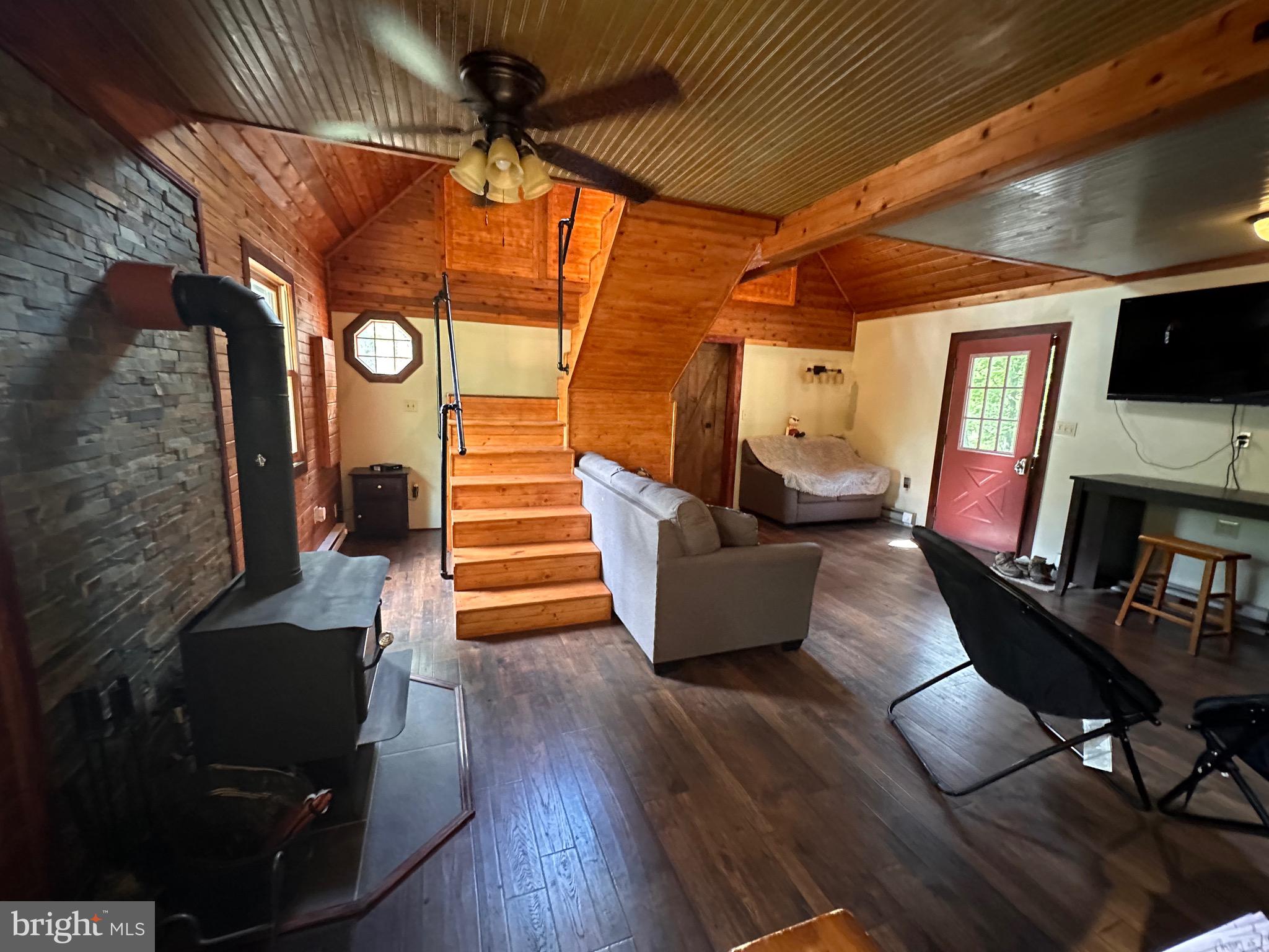 WHITETAIL RIDGE - Residential