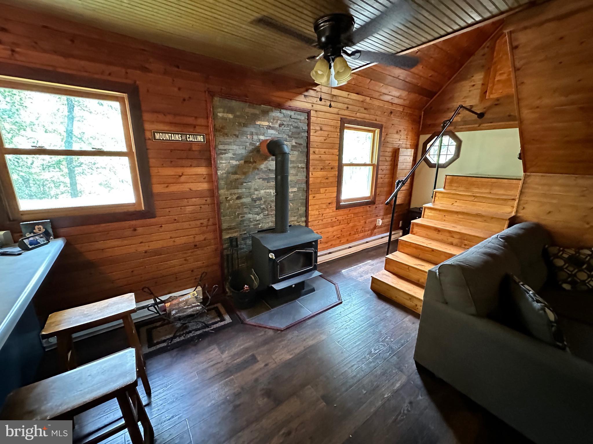 WHITETAIL RIDGE - Residential