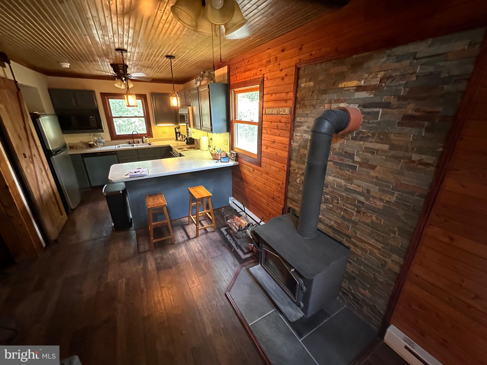 WHITETAIL RIDGE - Residential