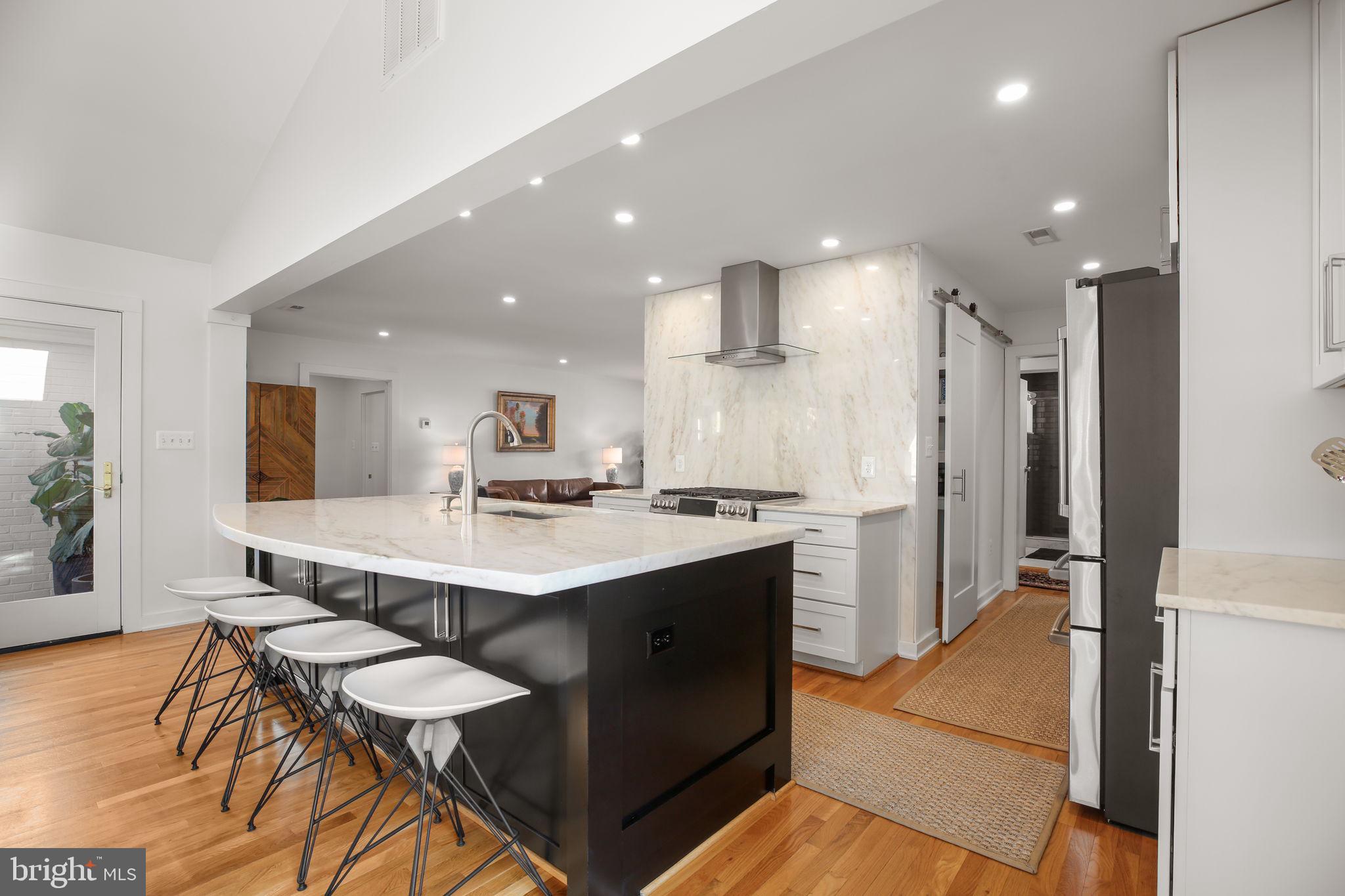 COLLEGE HEIGHTS - Residential