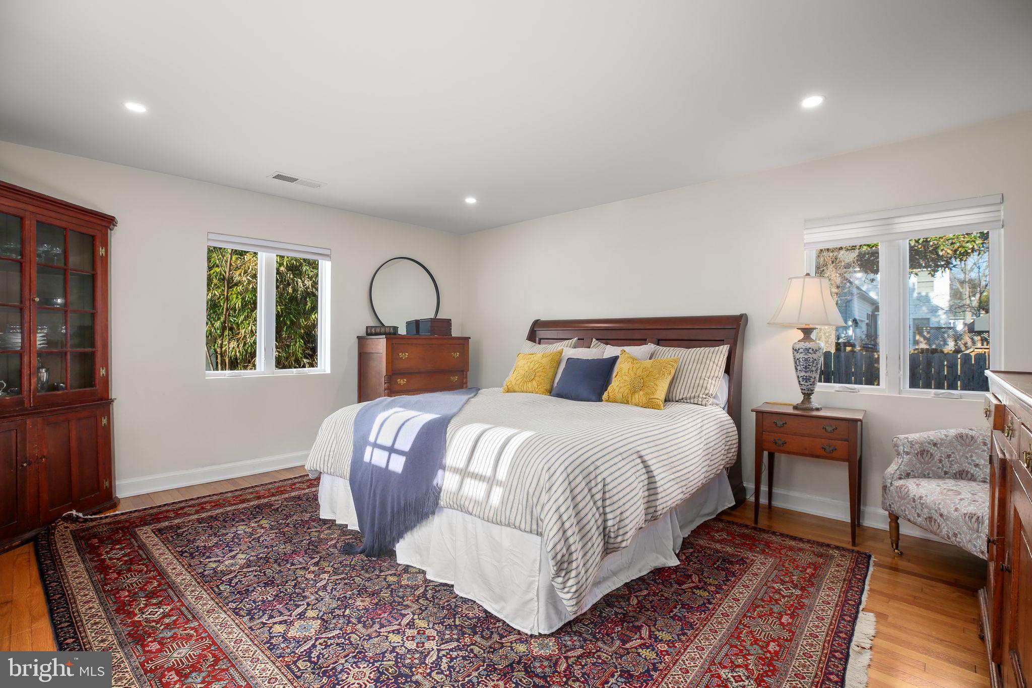 COLLEGE HEIGHTS - Residential