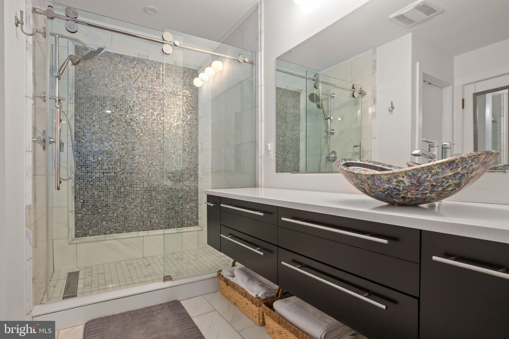 COLLEGE HEIGHTS - Residential