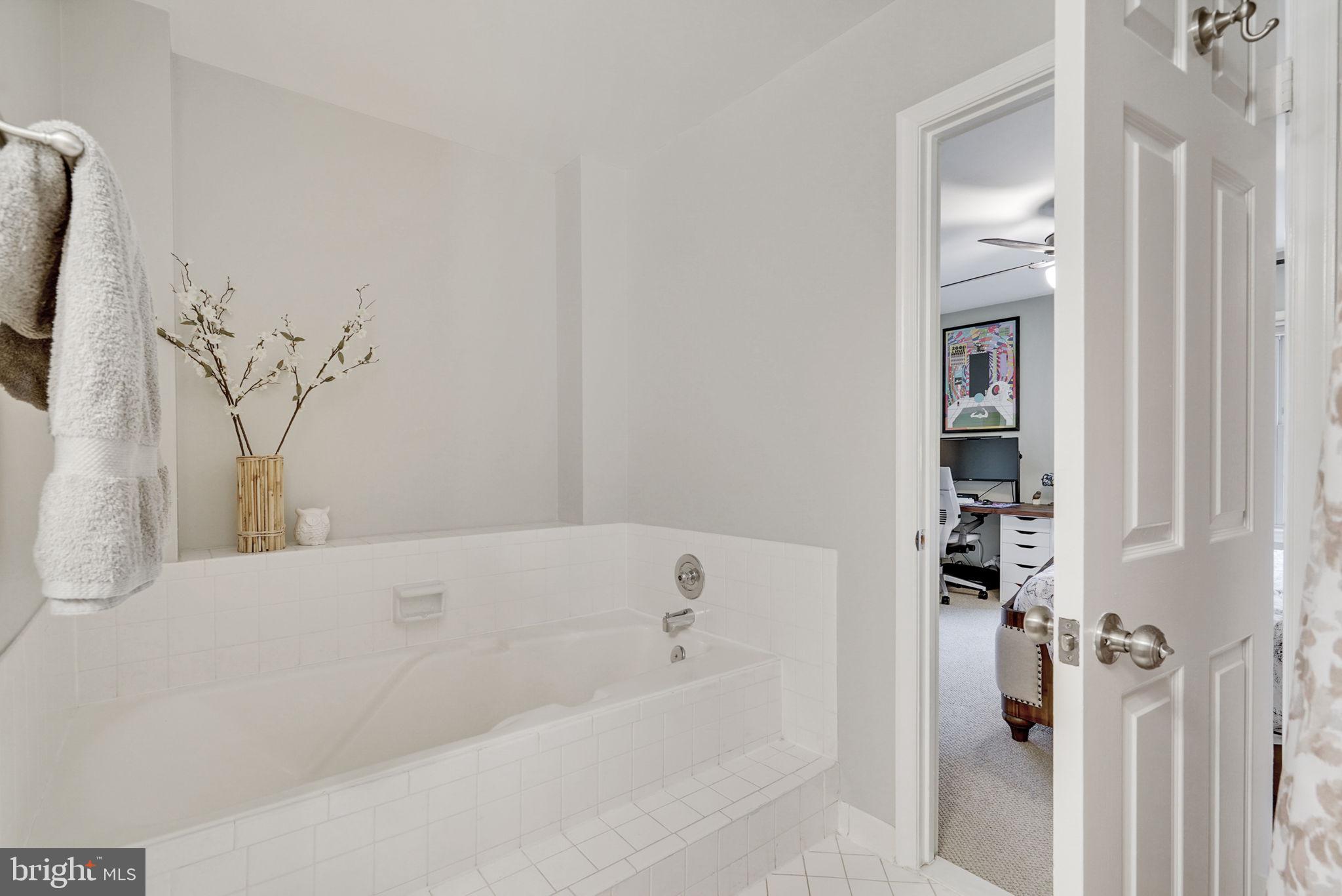 SKYLINE VILLAGE - Residential Lease