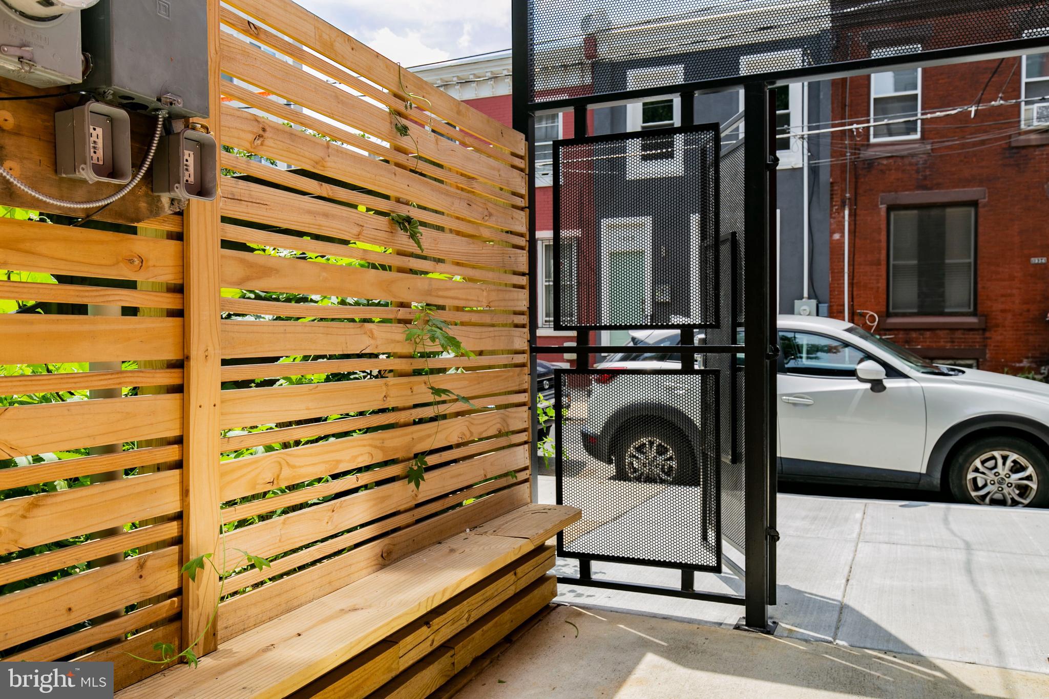 EAST KENSINGTON - Residential Lease