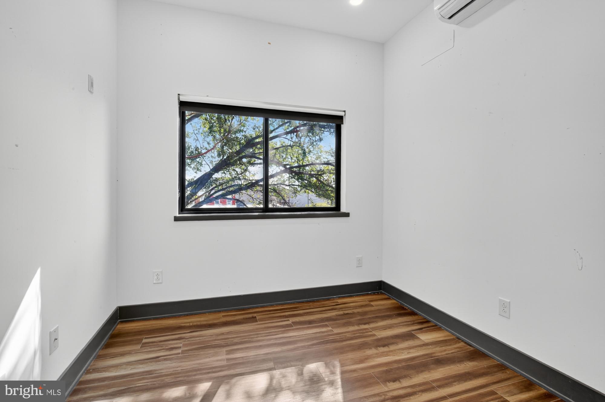 EAST KENSINGTON - Residential Lease