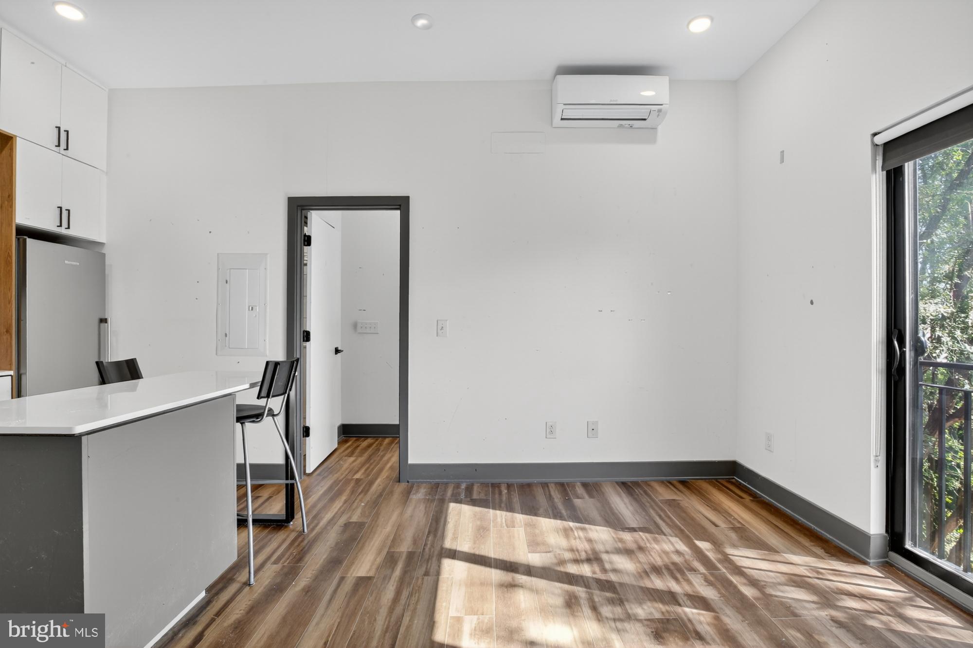 EAST KENSINGTON - Residential Lease