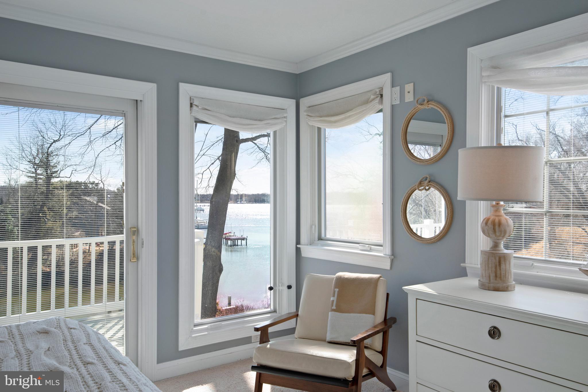 HILLSMERE SHORES - Residential