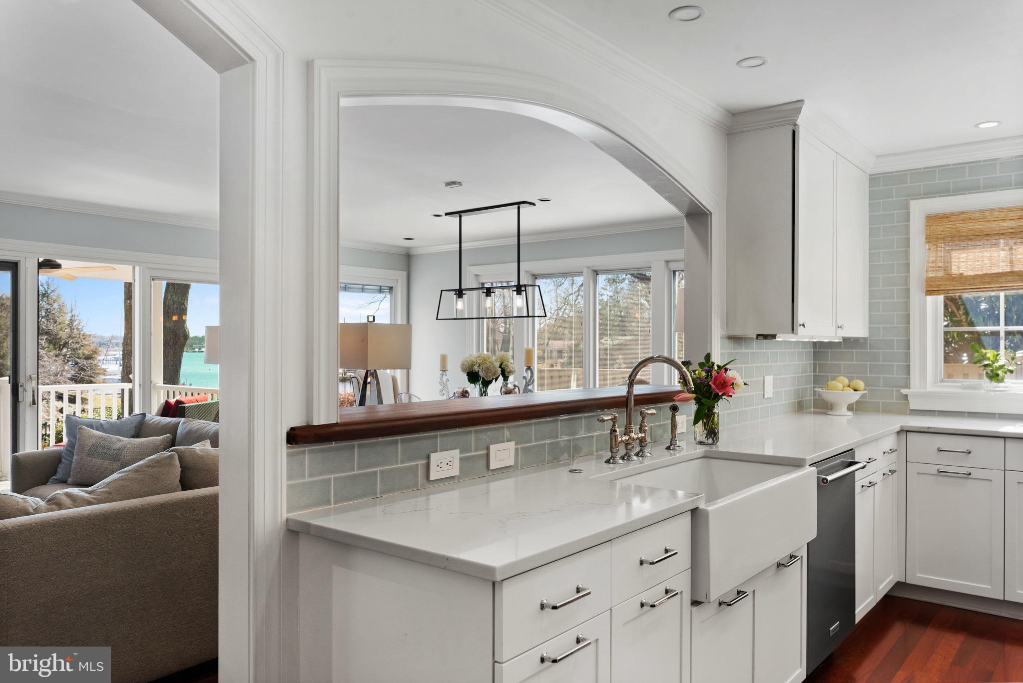 HILLSMERE SHORES - Residential