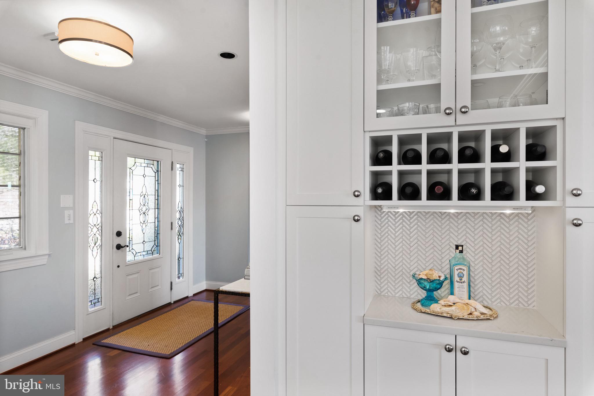 HILLSMERE SHORES - Residential