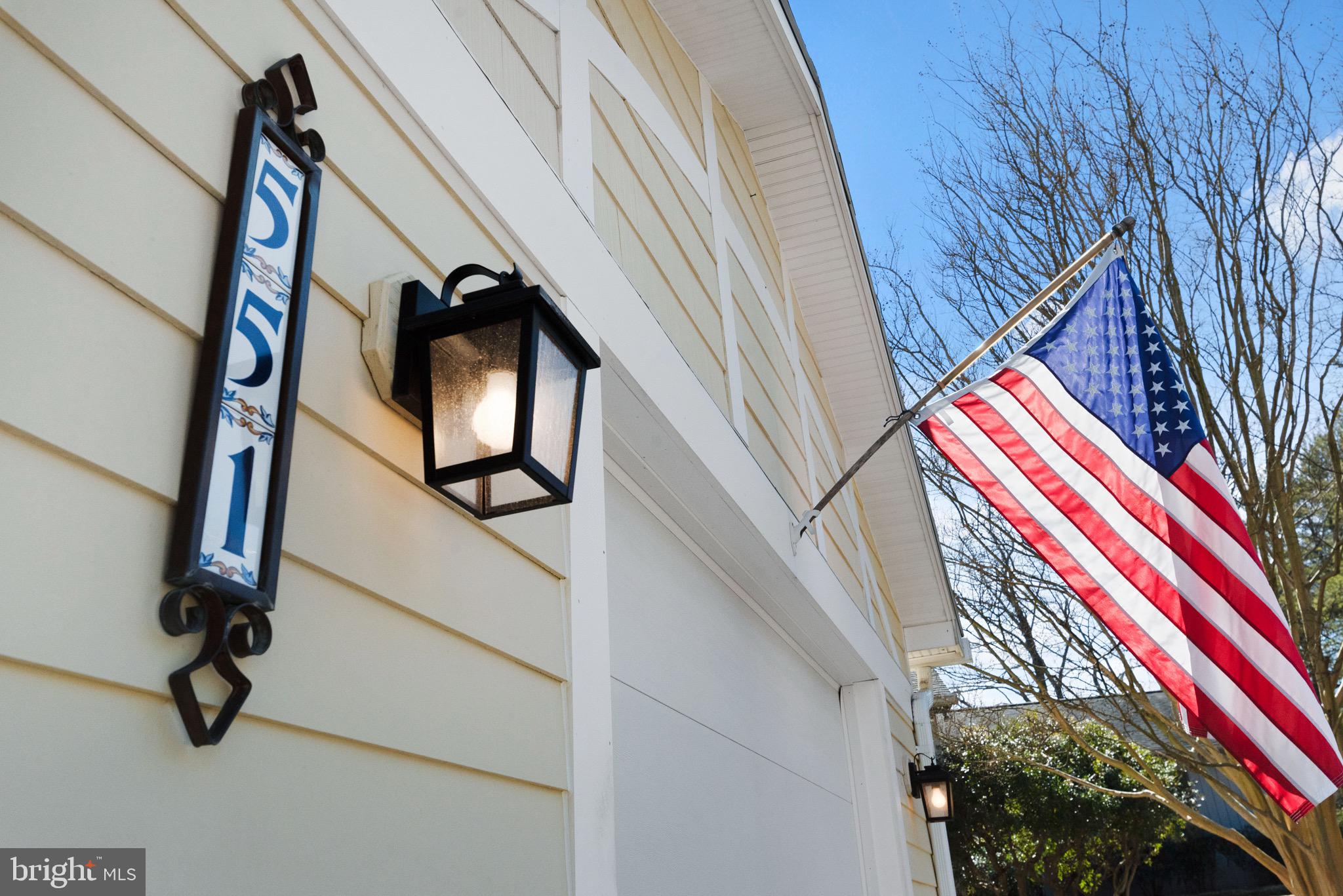 HILLSMERE SHORES - Residential