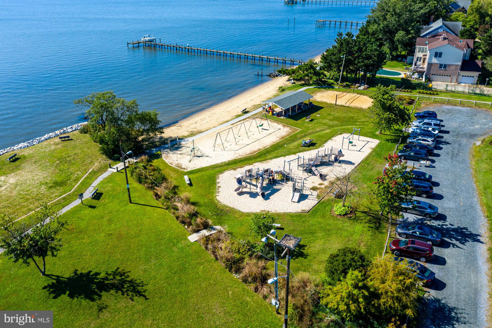 HILLSMERE SHORES - Residential