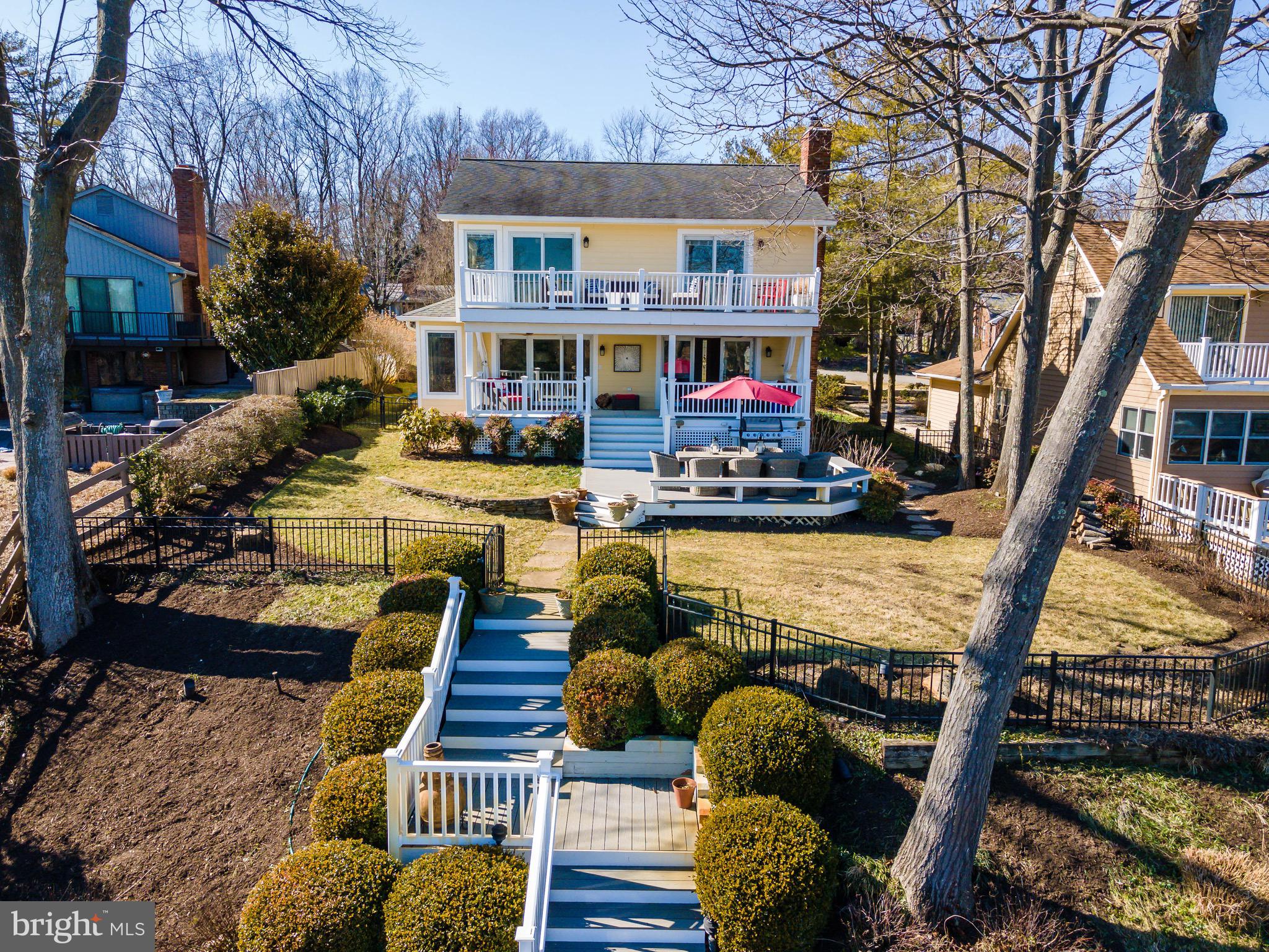 HILLSMERE SHORES - Residential