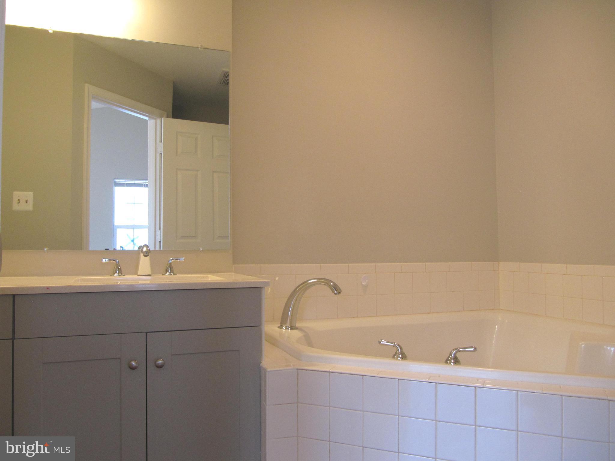 WELLINGTON/CLOVERHILL - Residential Lease