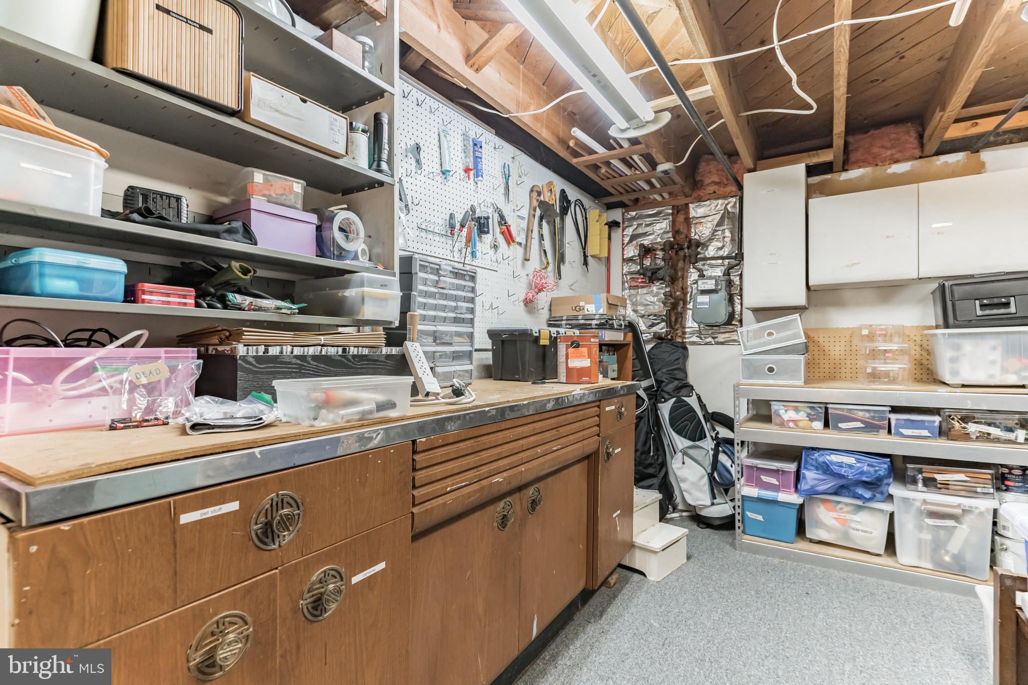 ELLISON HEIGHTS - Residential Lease