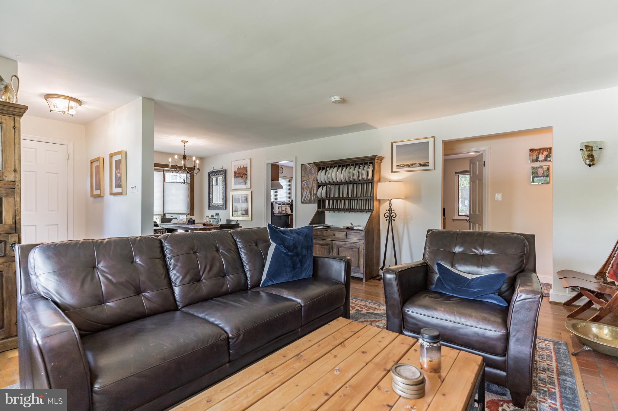 ELLISON HEIGHTS - Residential Lease