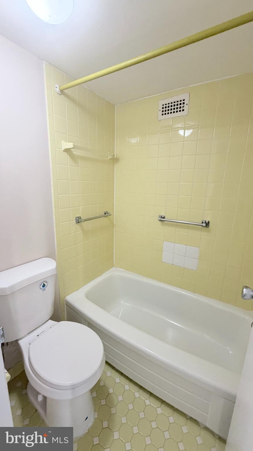 1300 ARMY NAVY DRIVE 218