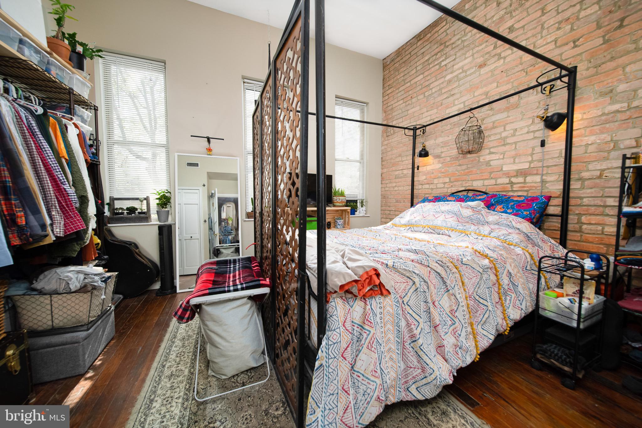 LOCUST POINT - Residential Lease