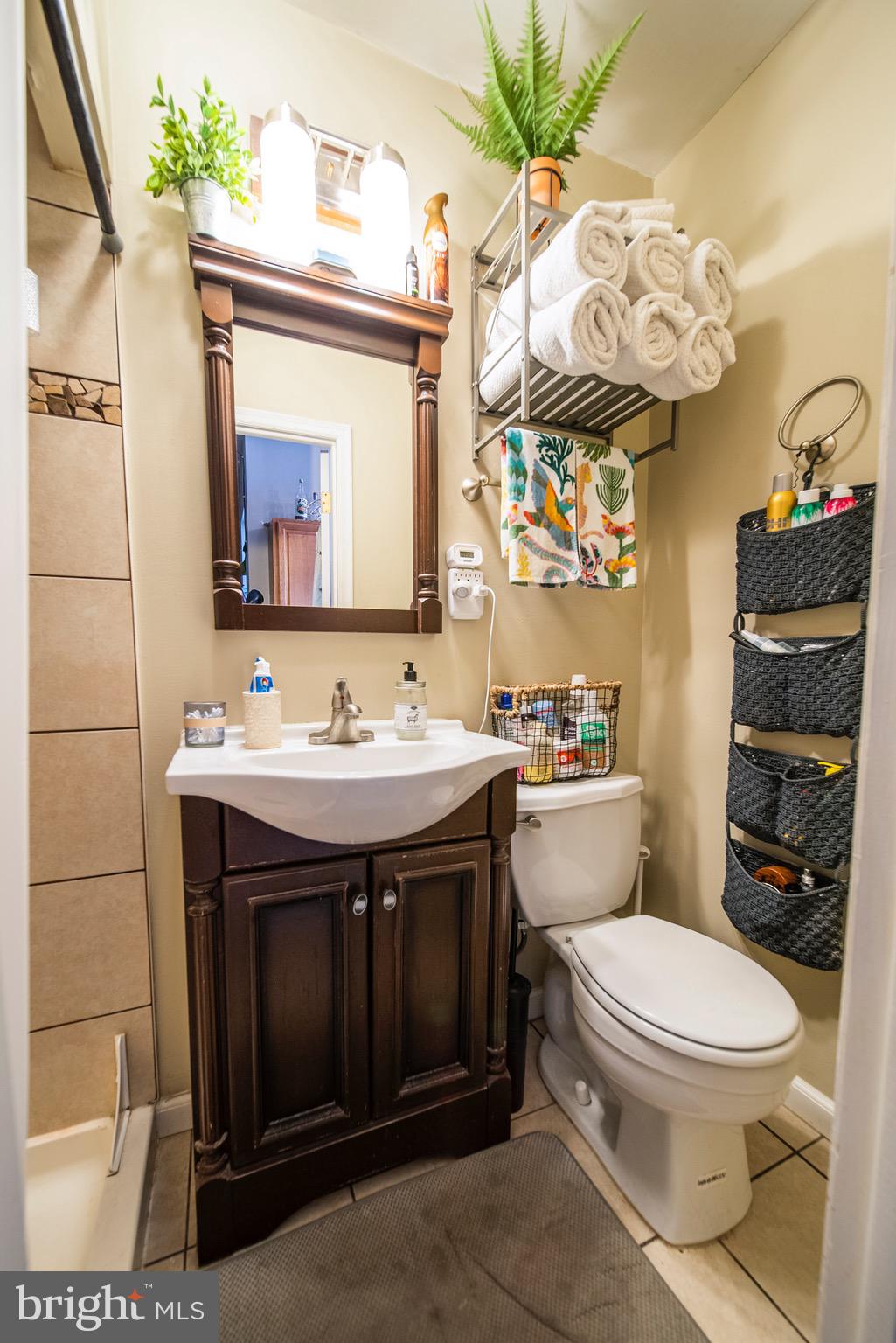 LOCUST POINT - Residential Lease