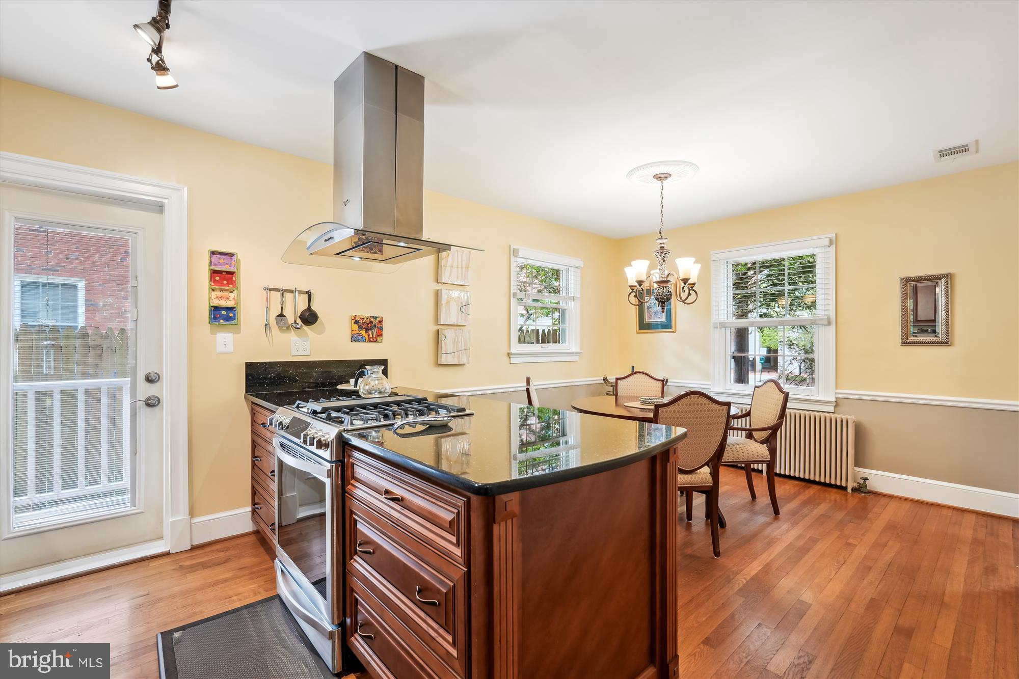 PT BETHESDA OUT RES 2 - Residential