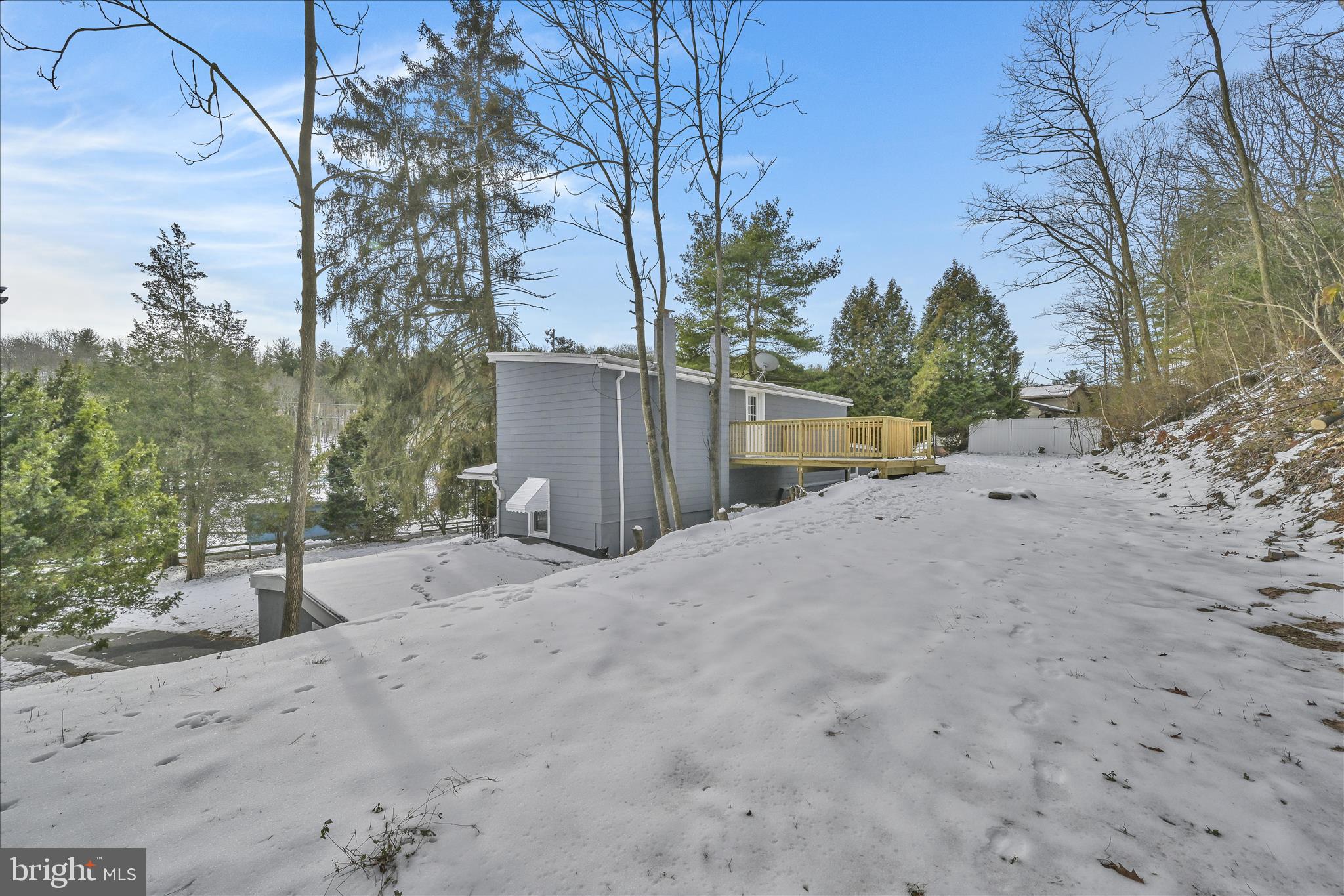 2 E EDGAR LEWIS STREET