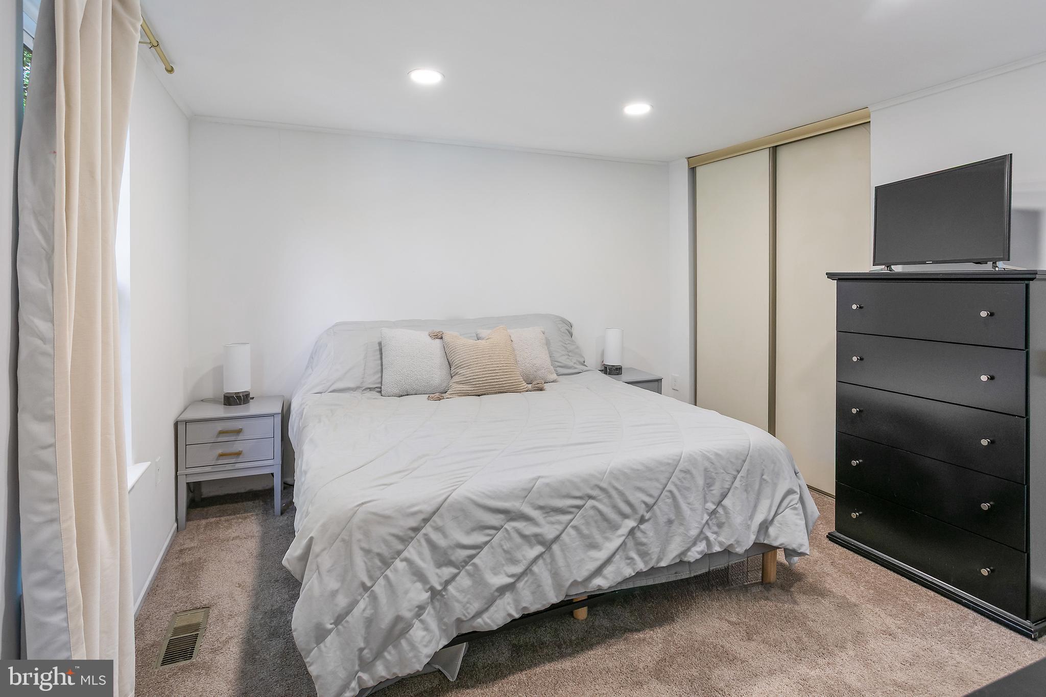 BURKE CENTRE CONSERVANCY - Residential