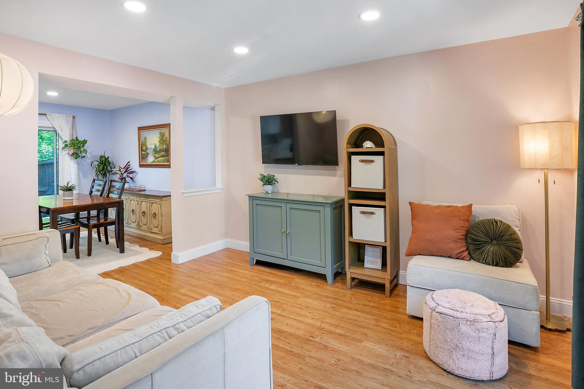 10103 SASSAFRAS WOODS COURT