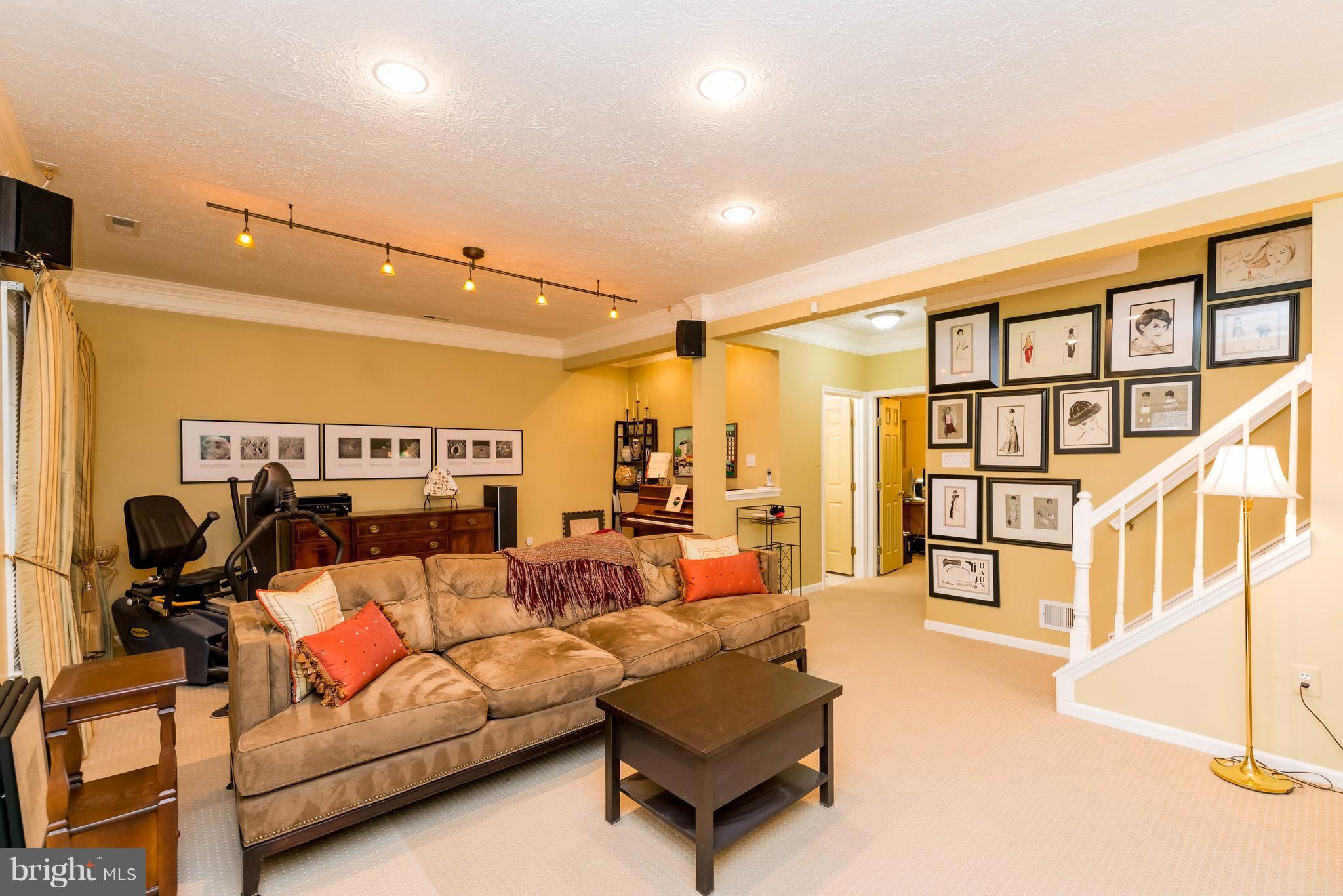 GREENSPRING EAST - Residential