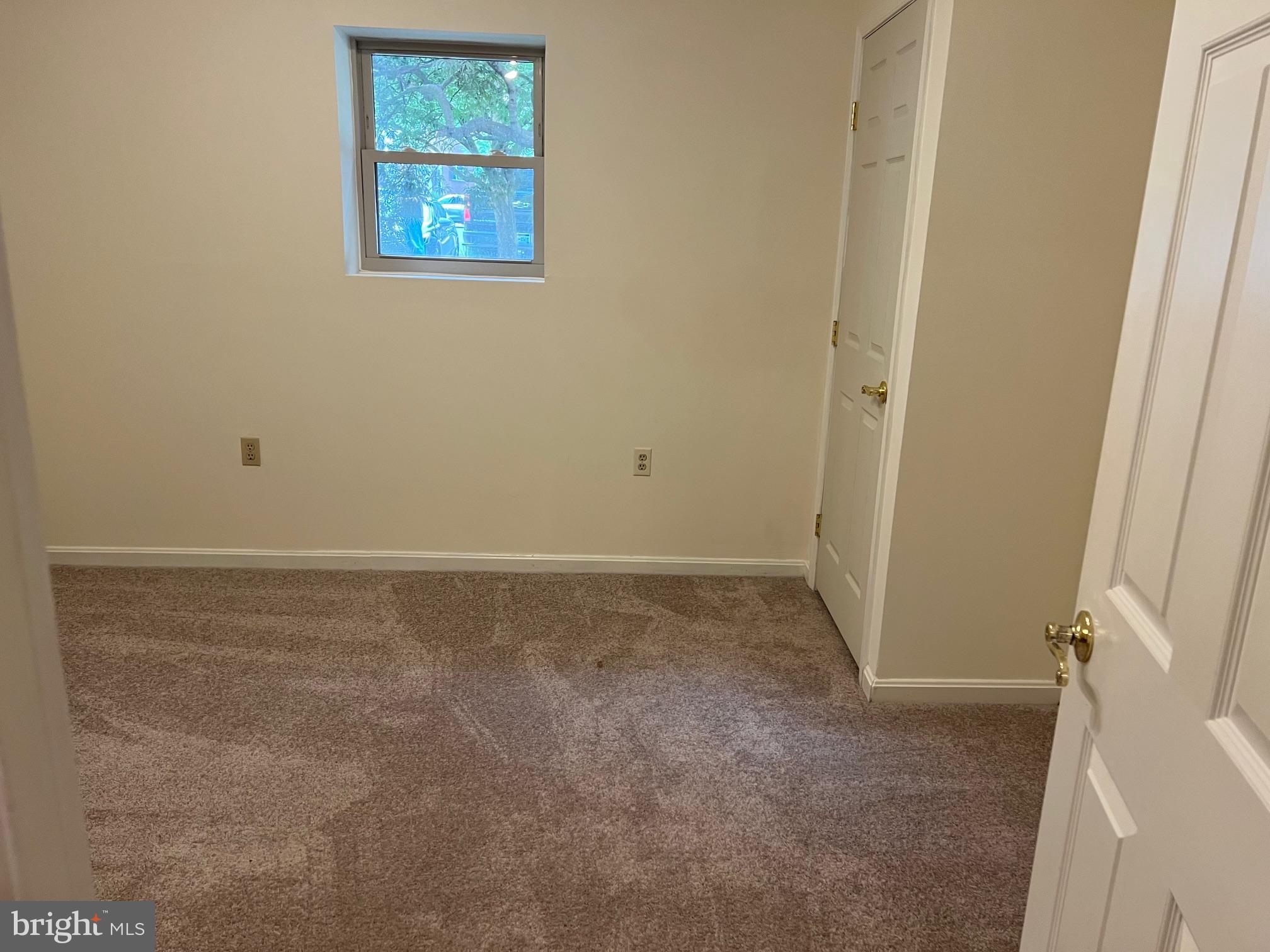 FRANKLIN FARM - Residential Lease