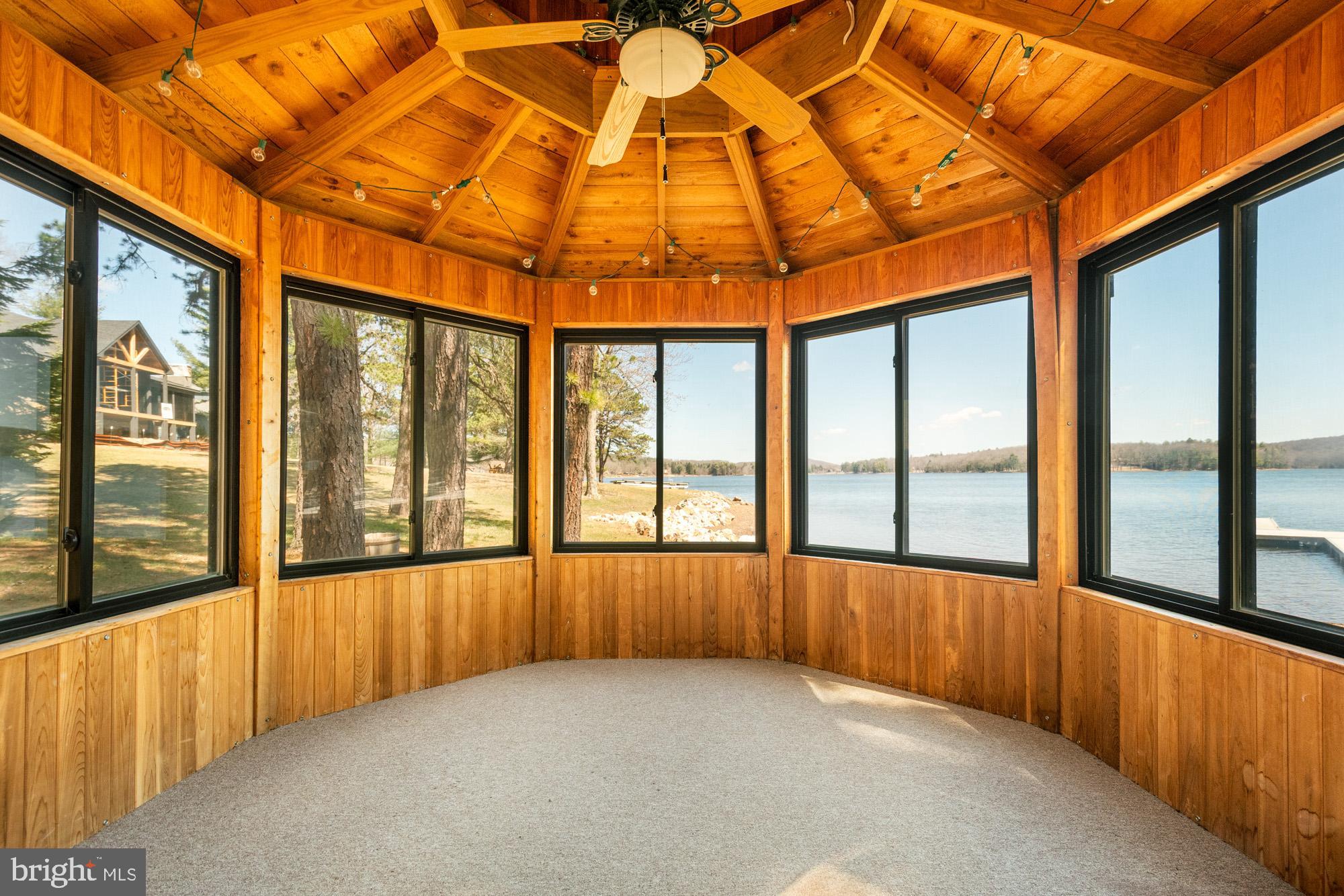 PARADISE GARDENS - Residential