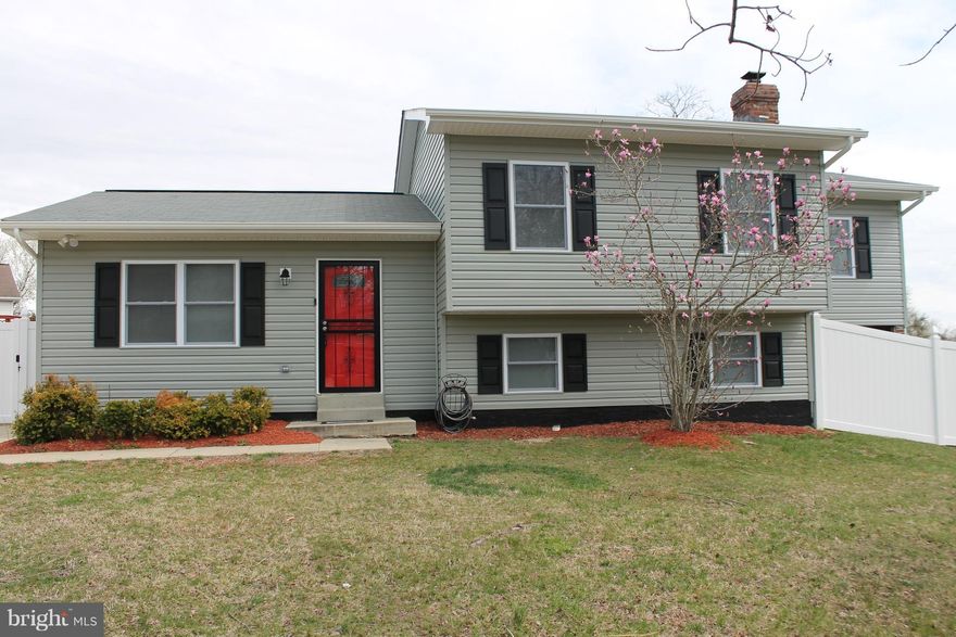 NEW CONSTRUCTION  Open Floor Plan   Built in 2018 complete w/ warranties, located on a lrg corner lot enclosed w/ newly installed vinyl fence & stamped patio! Driveway is extended to hold 4 cars. HDW  & Carpet FLR ,S/S APPL, Washer & Dryer, Granite counters, an expansive Master Bedroom Suite, W/ ATCH deck,  LED lights/fixtures, .New Windows,Siding, Roof & Gutters Joint Base Andrews 6.6 mi. NO HOA.