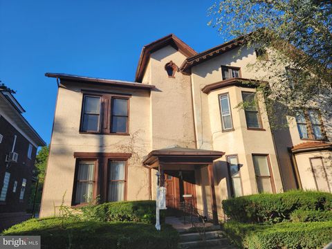 Photo of 303 Washington Street, CUMBERLAND, MD 21502 (MLS # MDAL2007218)