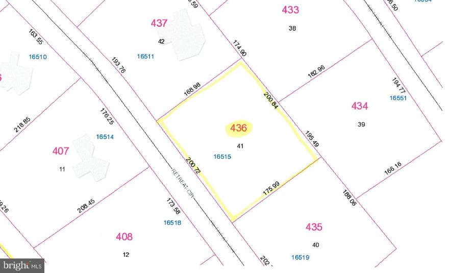 One of the few wooded lots left at the Retreat at Hazzards Hill. Builder tie in with Warfel Construction, outside of city limits but close to town, beaches and new hospital- Comcast and Delaware Electric co-op are both in development .Details on file!