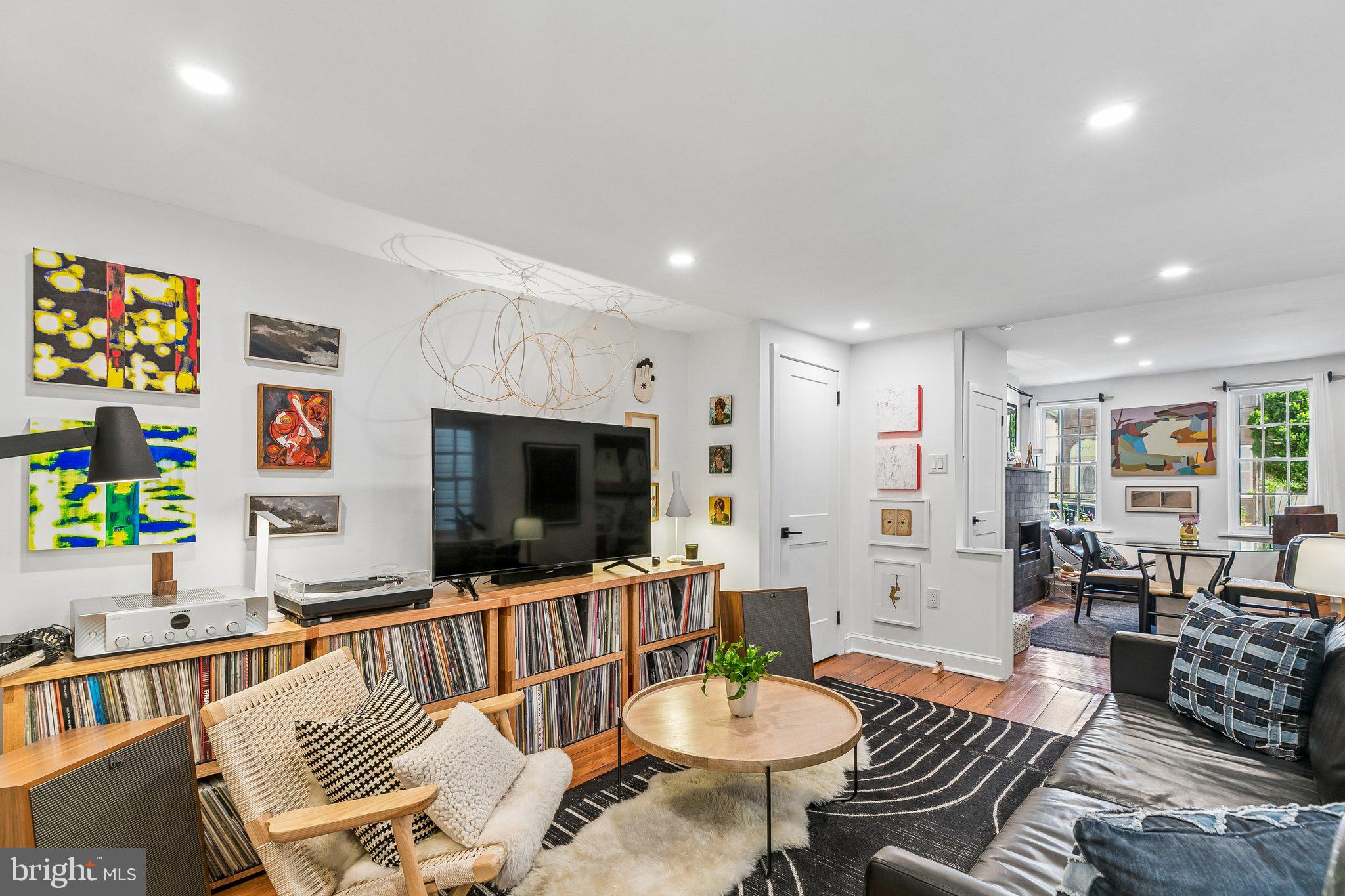 1106 MARLBOROUGH STREET