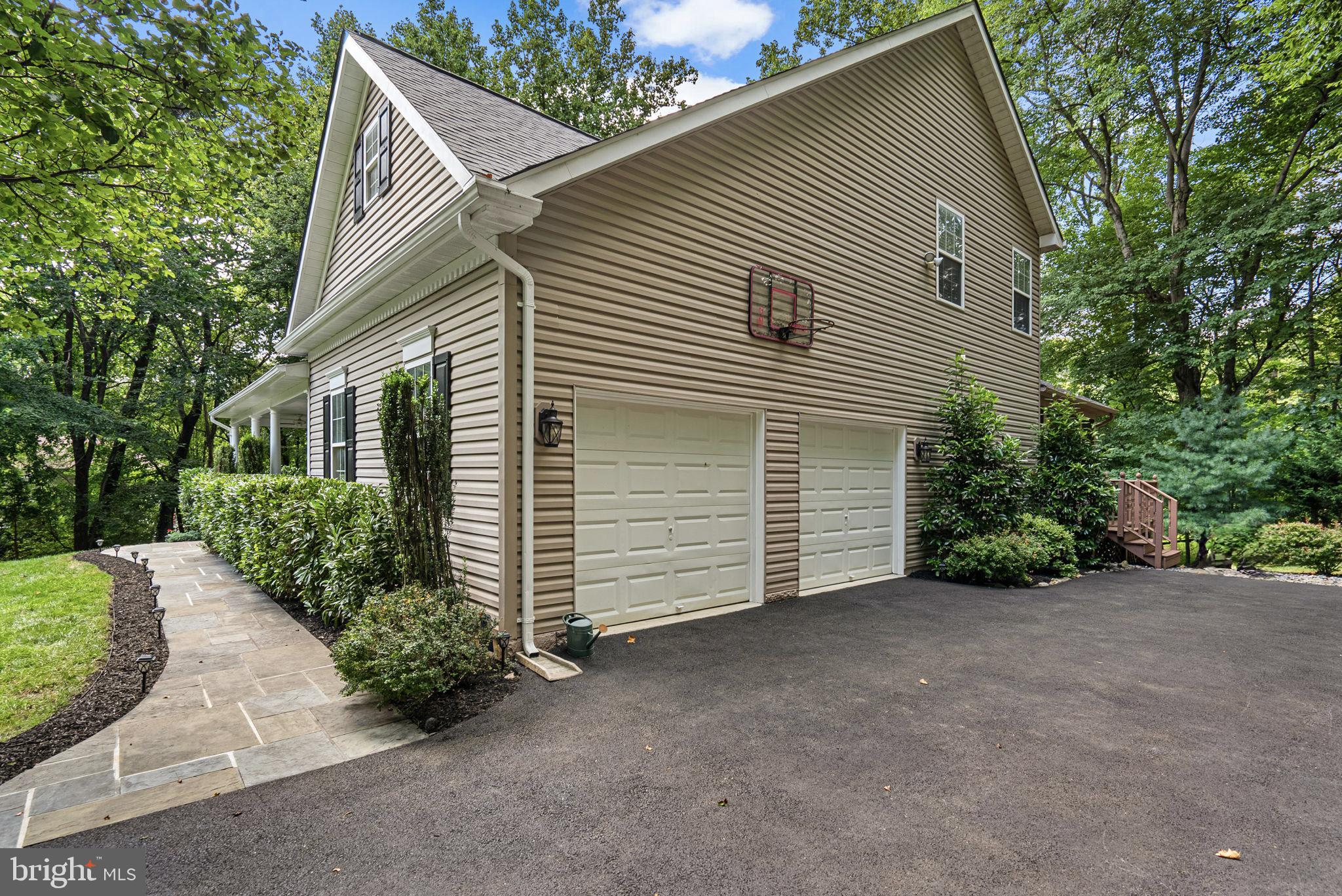 2138 MERRIFIELDS DRIVE